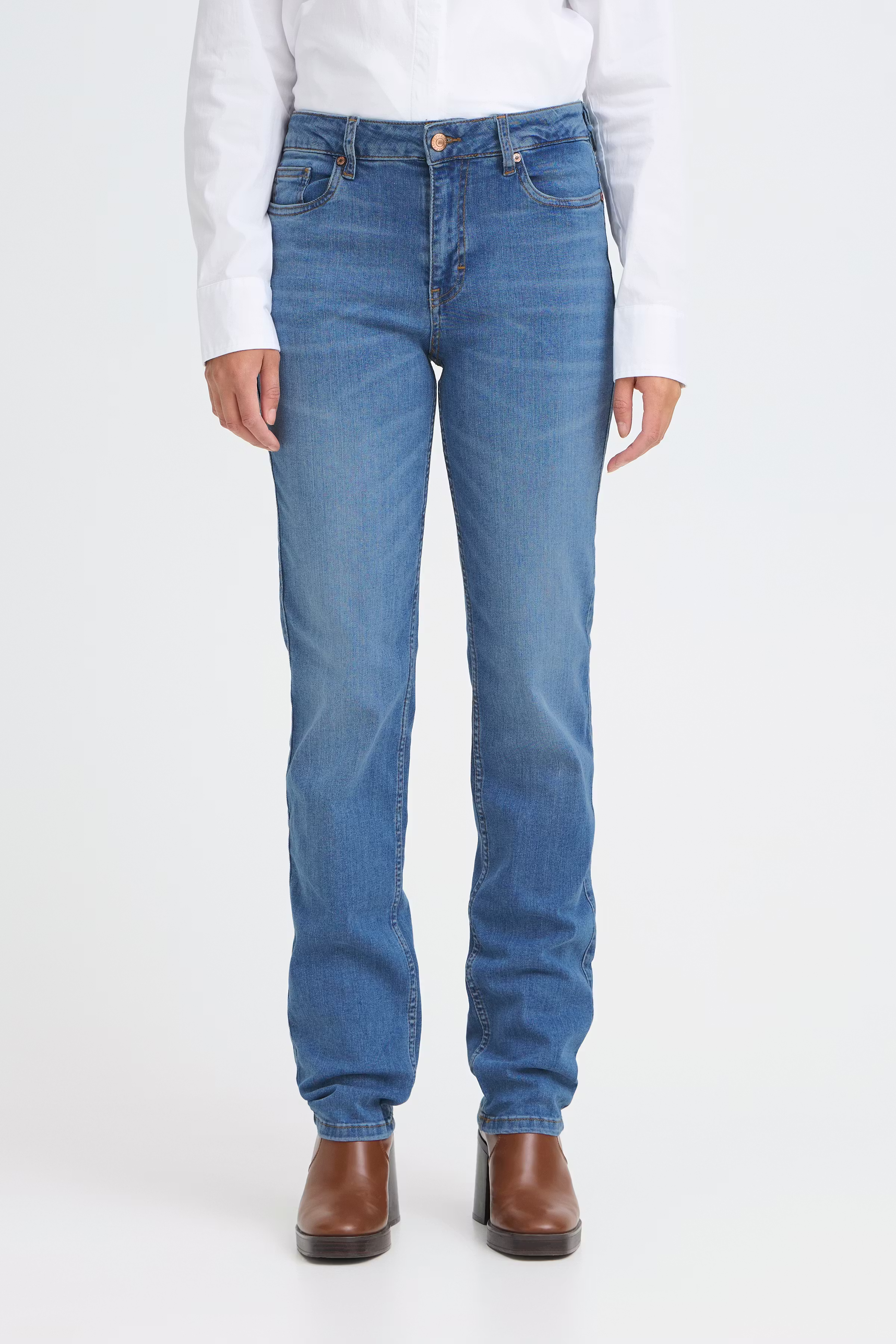 PZEMMA HW Jeans Medium Straight Leg LOOKBOOK FRONT 50206336-200005