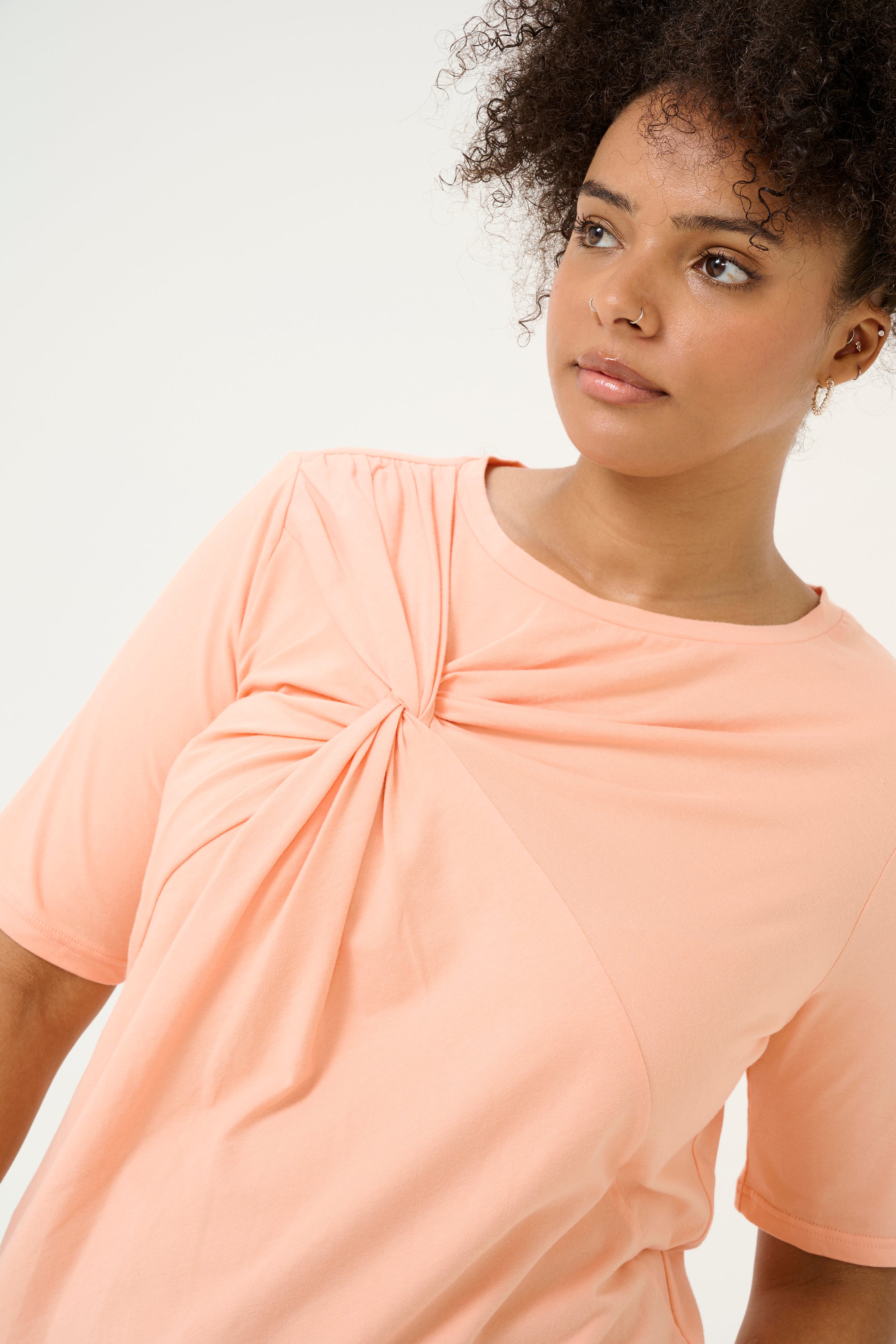 KCeloisa T-shirt LOOKBOOK DETAIL 10583070-141228