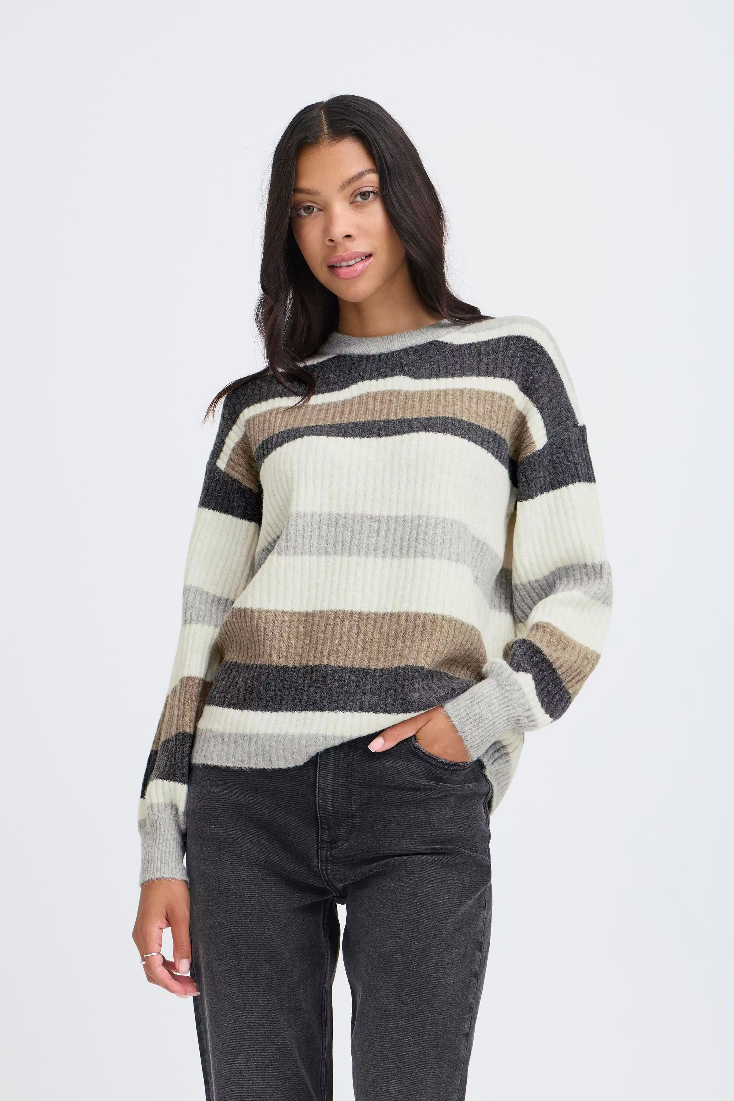 BYONEMA Pullover LOOKBOOK FRONT 20813898-900005522