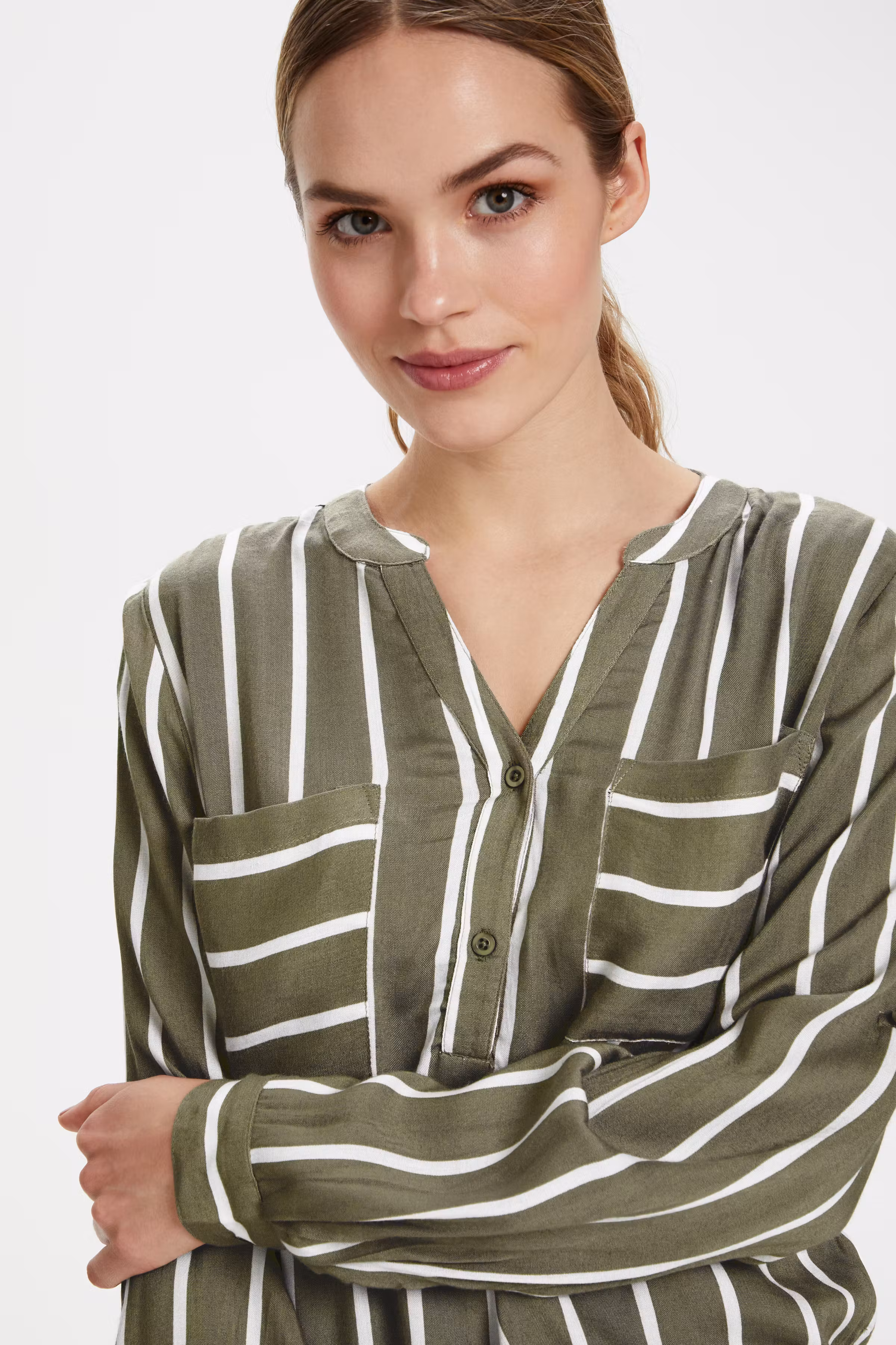 KAbabara Bluse LOOKBOOK DETAIL 10504603-100229