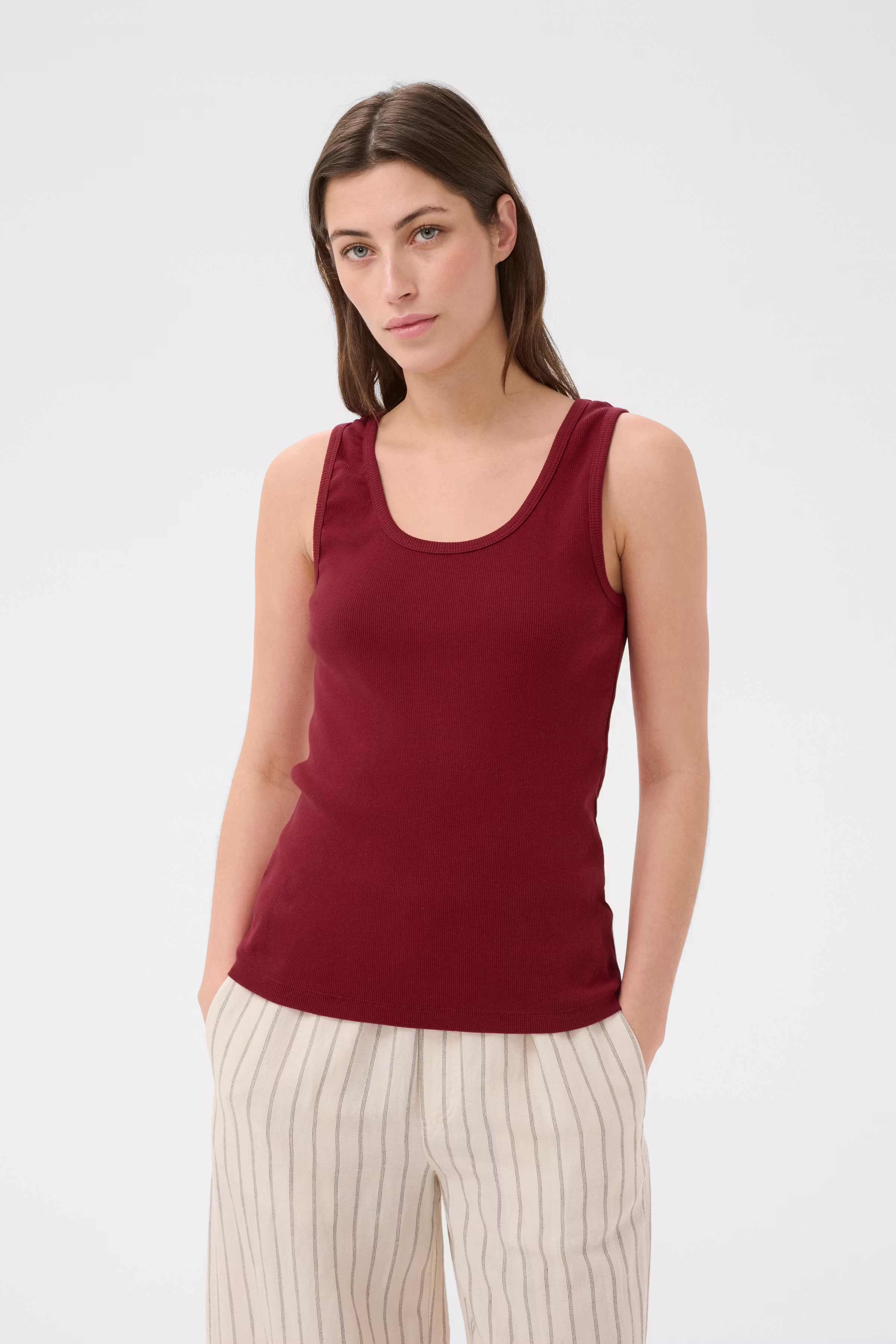 RoselynPW Top LOOKBOOK FRONT 30310590-191530