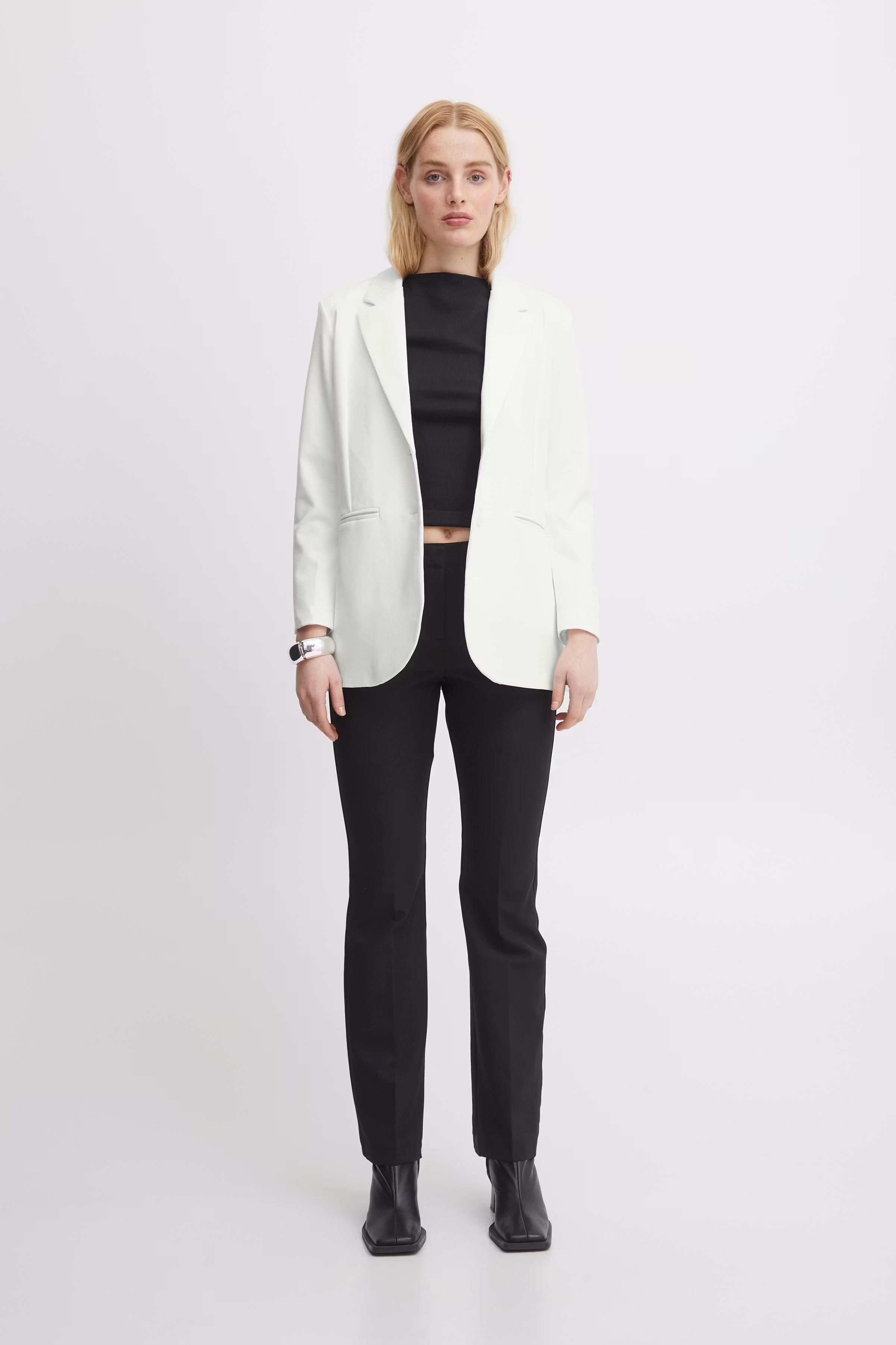 IHKATE OVERSIZE Blazer LOOKBOOK FRONT 20118123-114201
