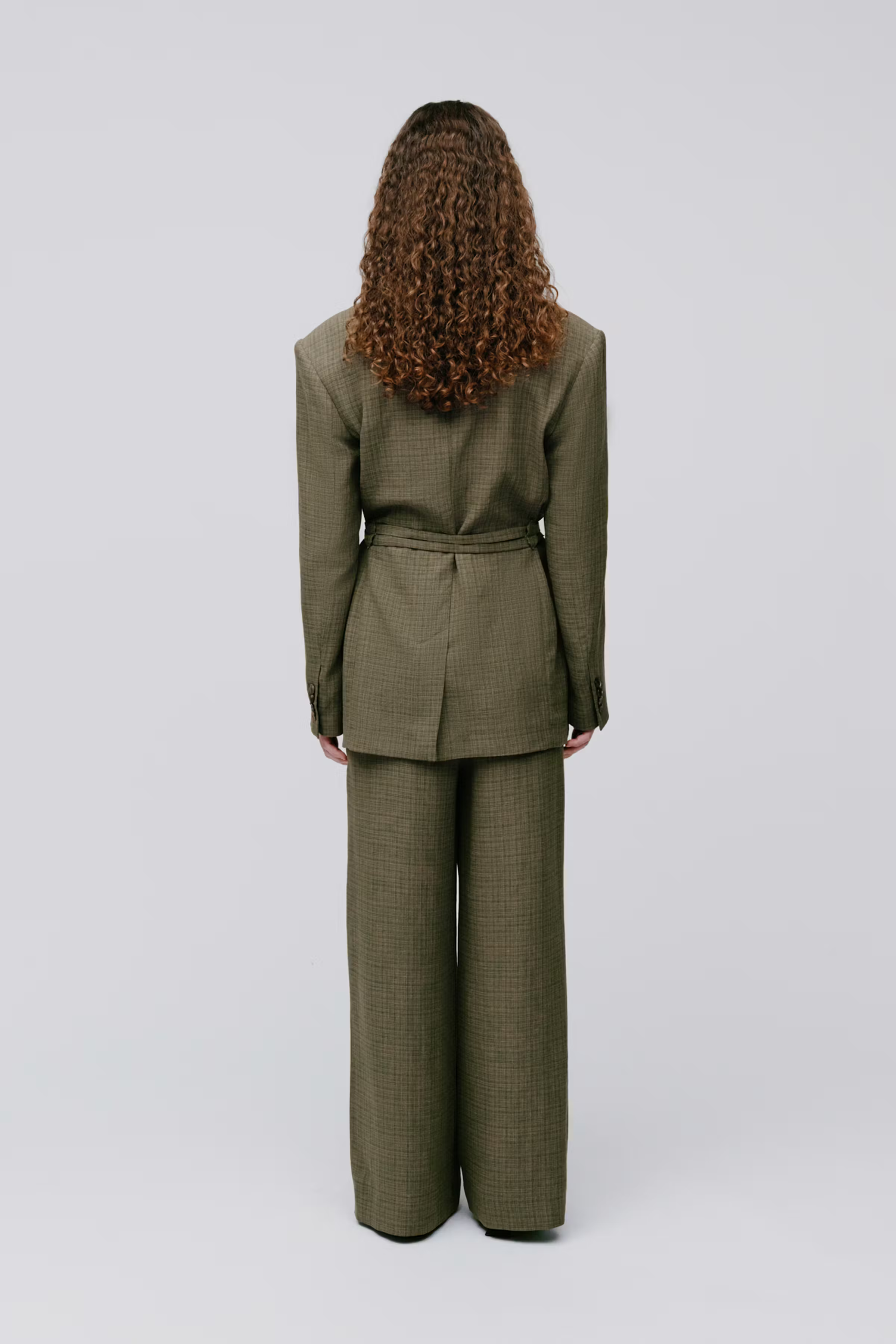 IOPATTI Trousers LOOKBOOK BACK 30600641-GR519