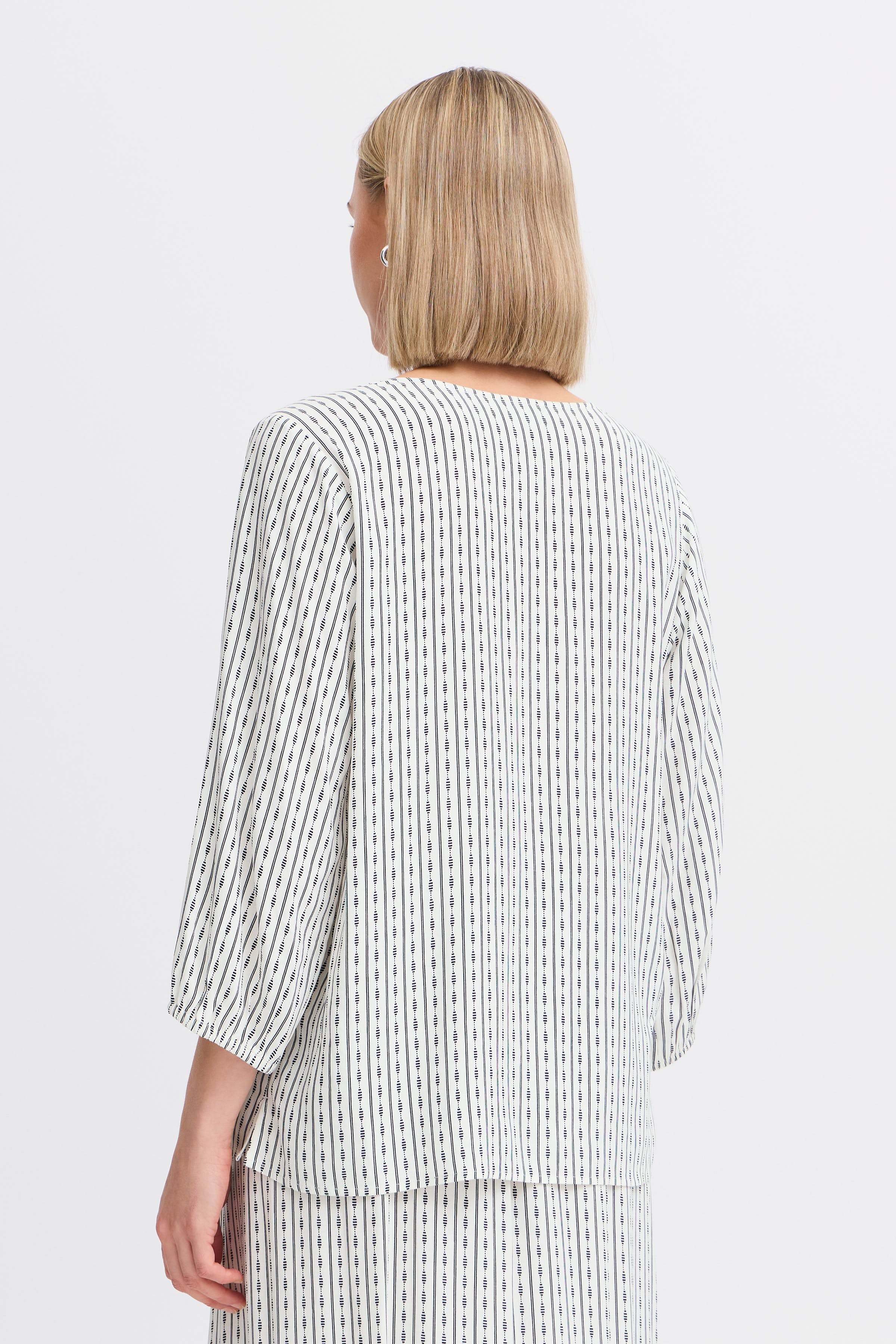 FRMERLE Shirt LOOKBOOK BACK 20615395-204456