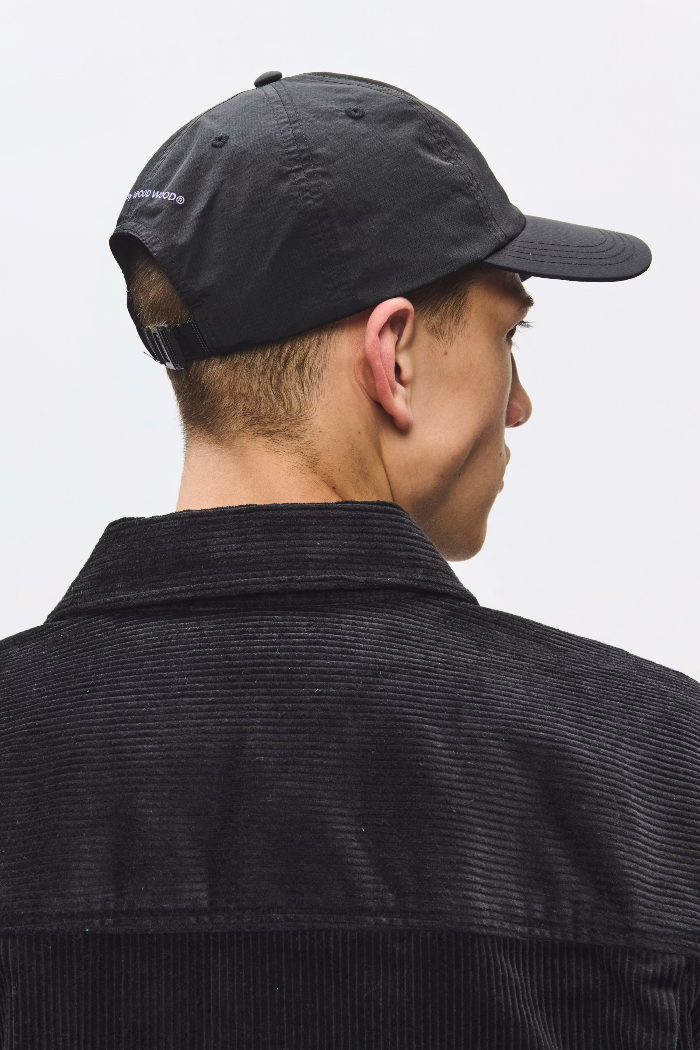 WWGhost Caps LOOKBOOK DETAIL 30252245-303700