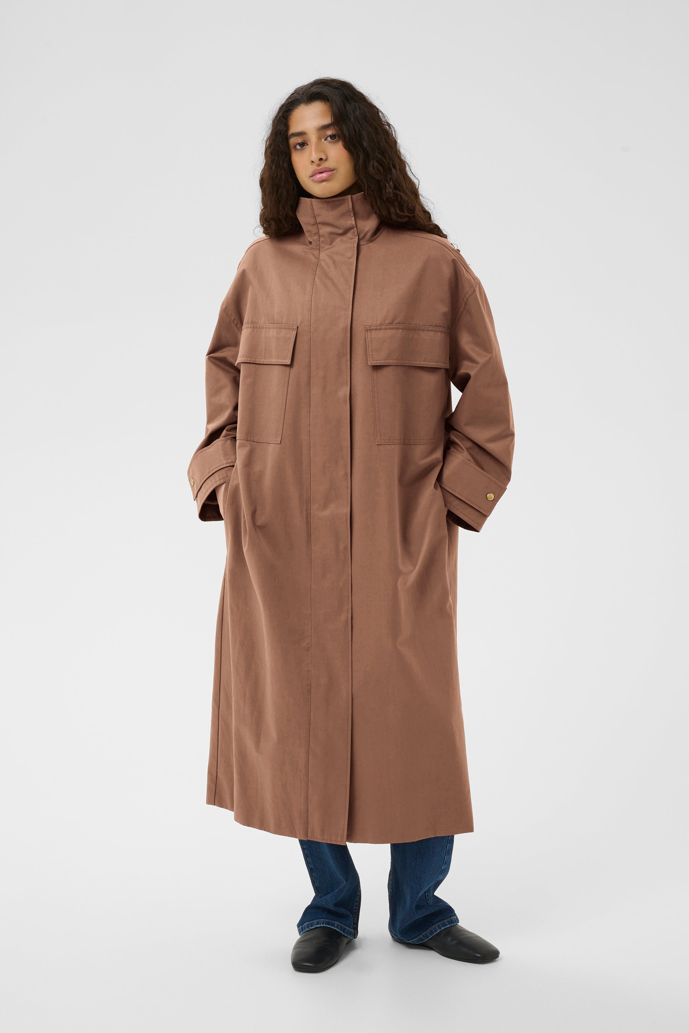 GRACELYNNIW Frakke LOOKBOOK FRONT 30112271-181314