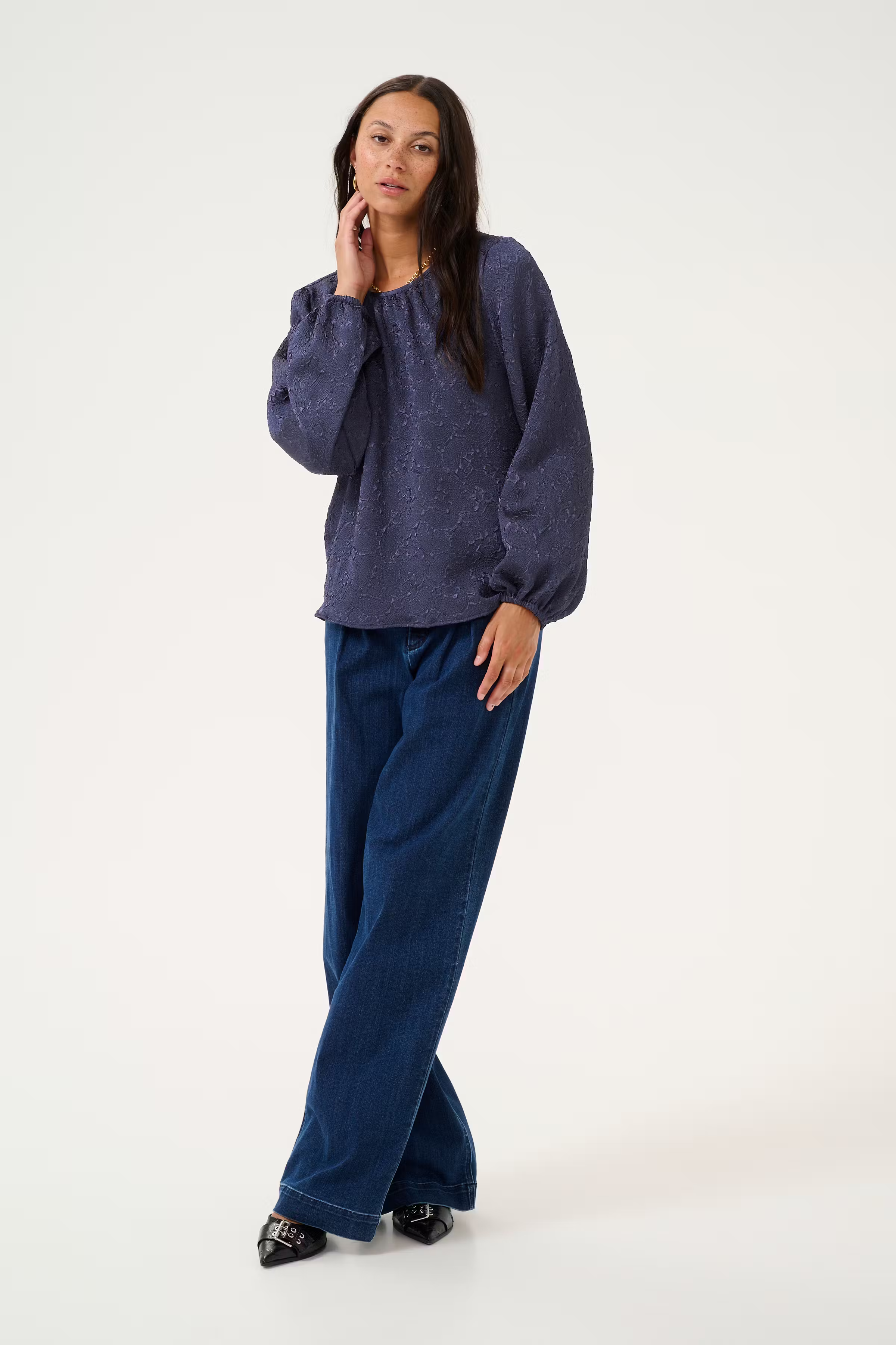 KAlauren Bluse LOOKBOOK FRONT 10509333-107049