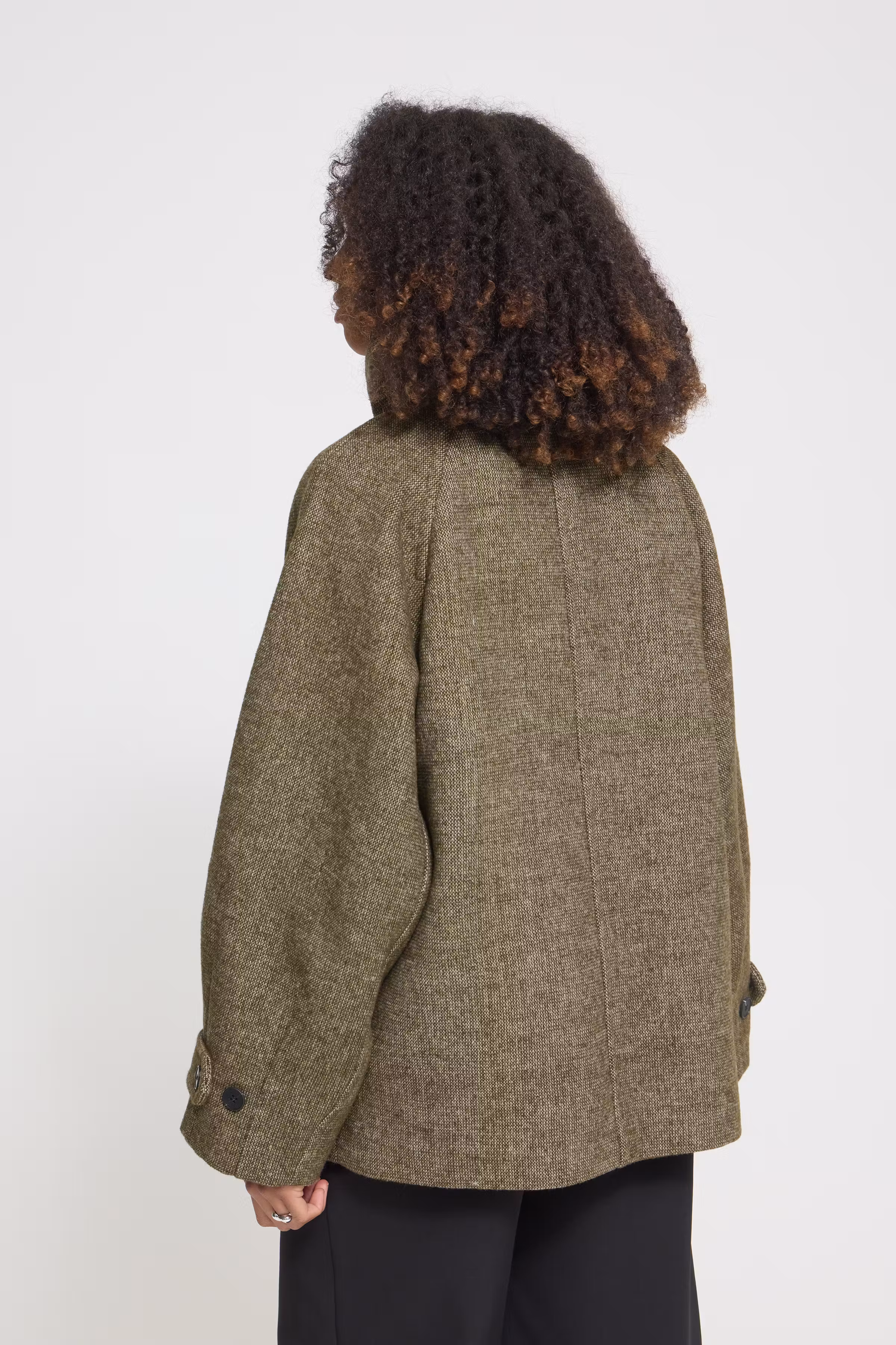 IHGAZIVA Oberbekleidung LOOKBOOK BACK 20126923-1705171