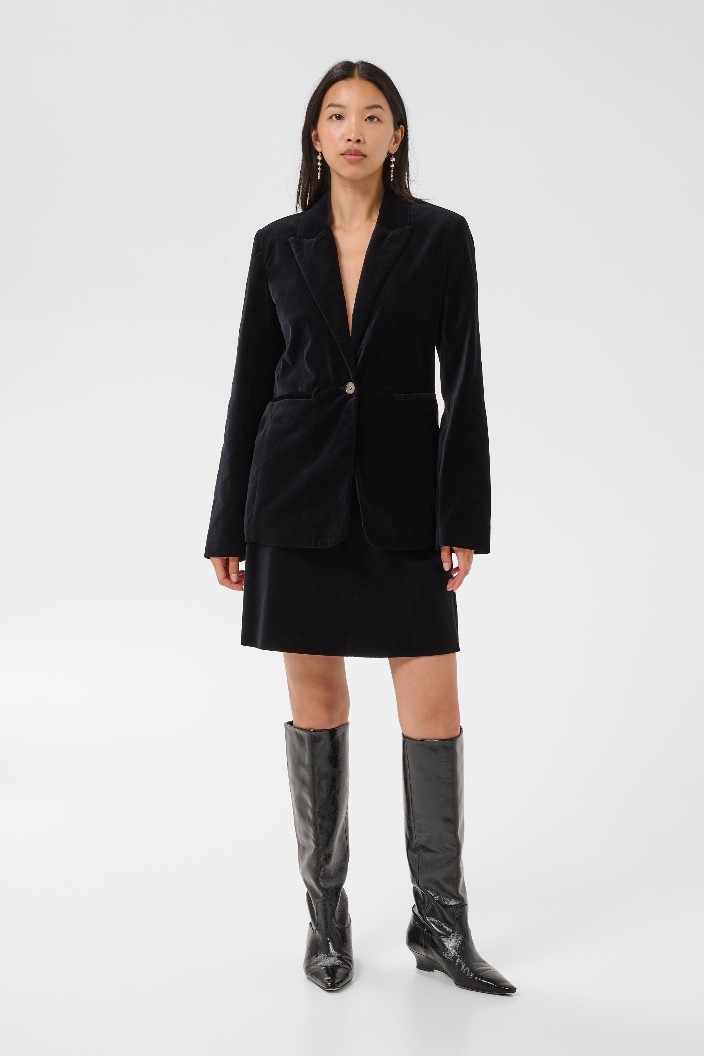 LingsPW Kjol LOOKBOOK FRONT 30311014-194008