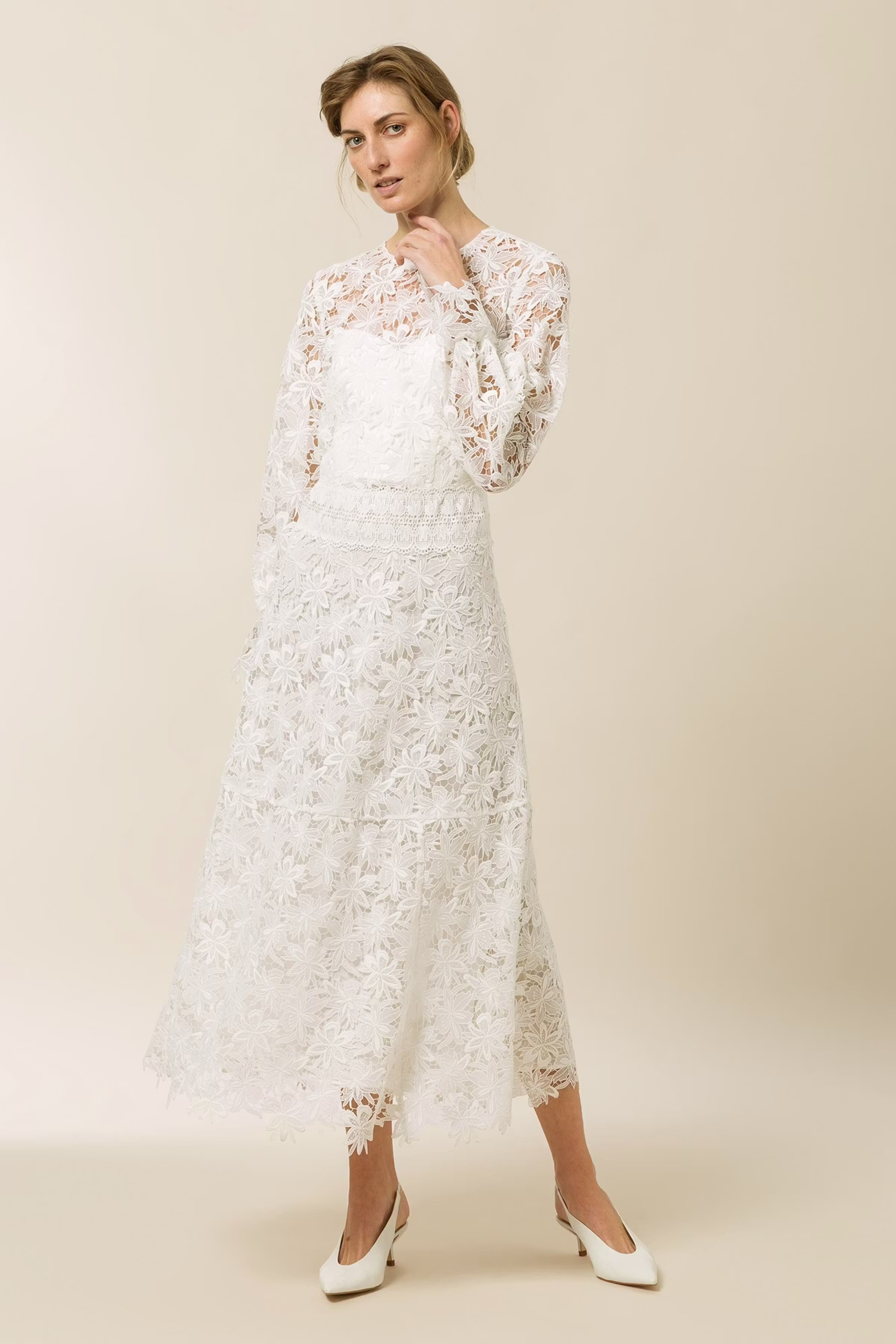 IOMIRRA Dress LOOKBOOK FRONT 30600199-WH010