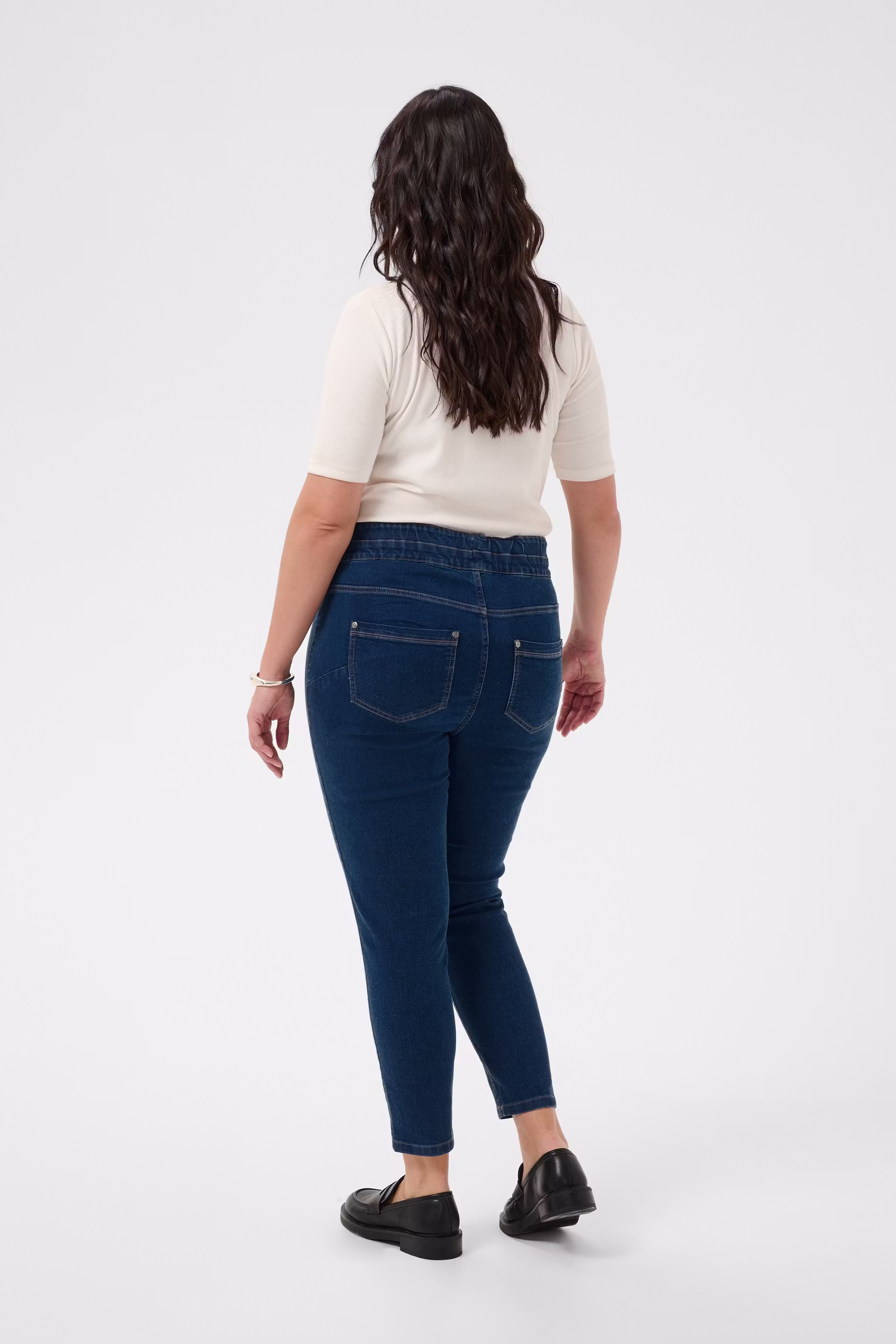 KCvilana Jeans LOOKBOOK BACK 10583974-109584
