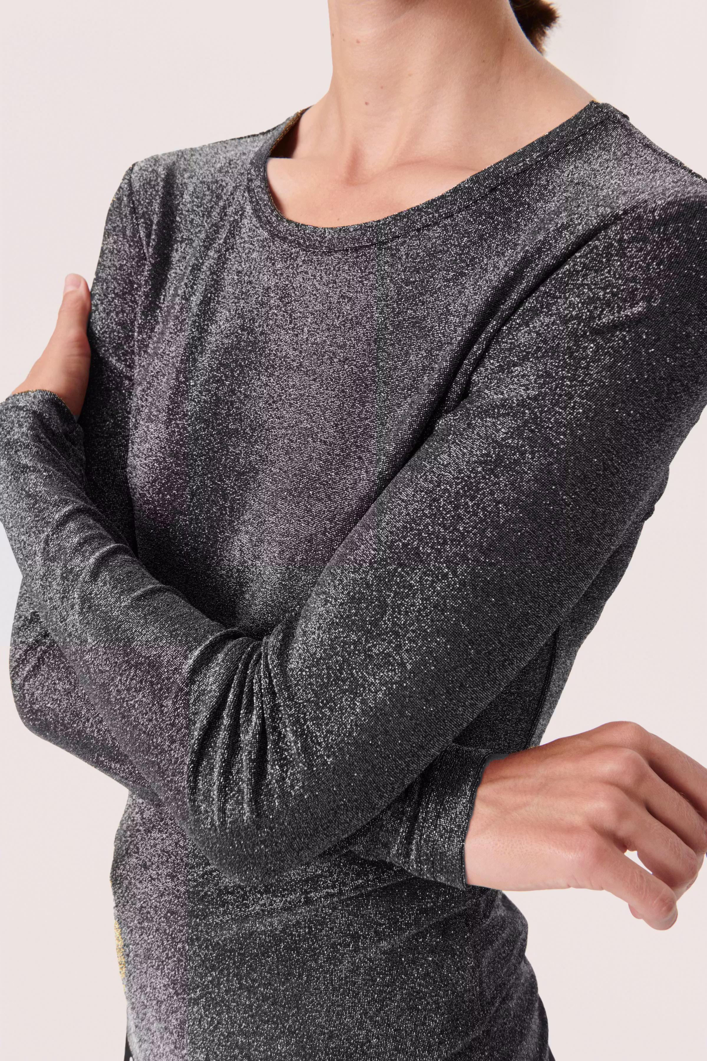 SLSkylara T-shirt LOOKBOOK DETAIL 30407516-145002