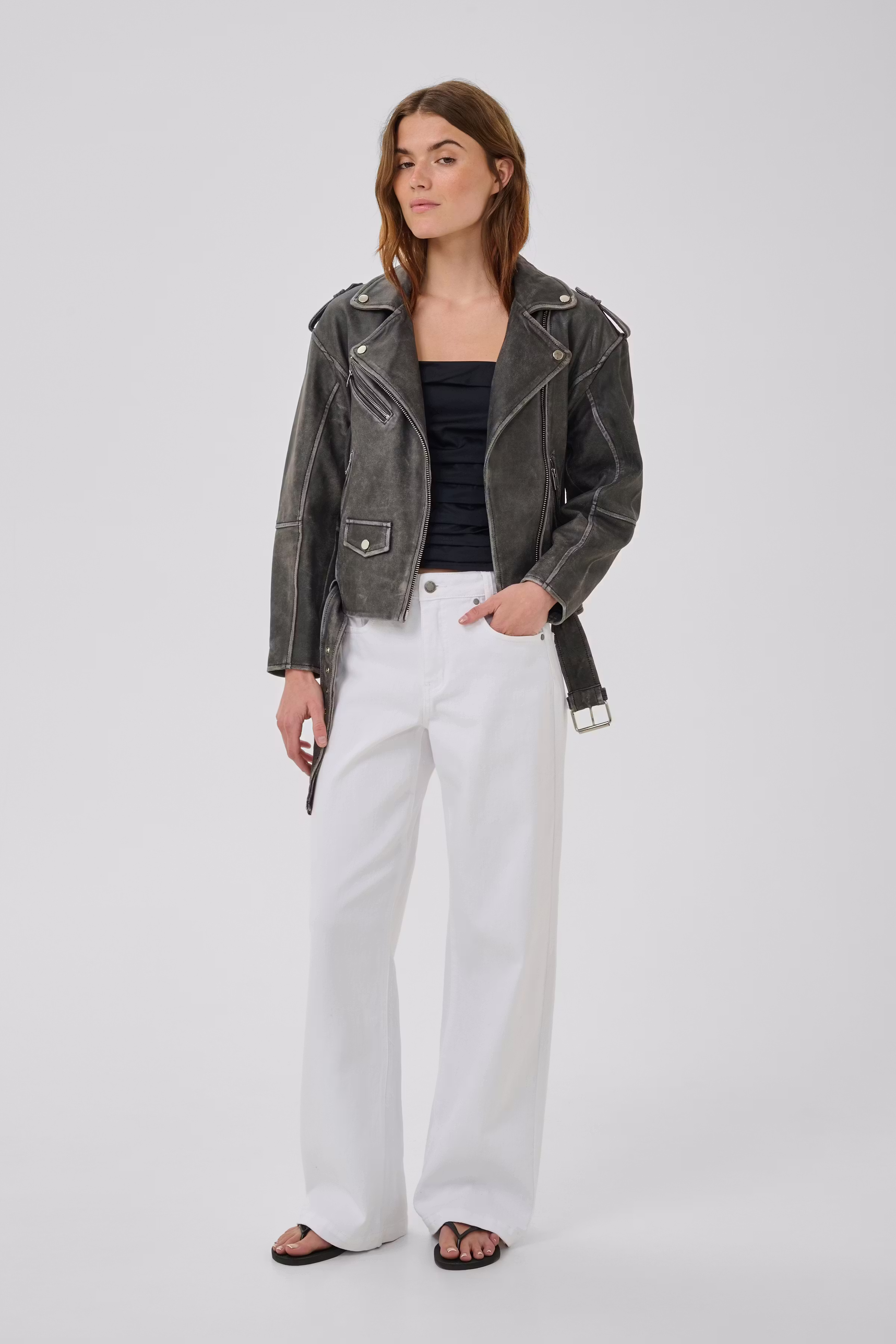 01 THE GILO LEATHER JACKET LOCATION NONE 10703819-100081