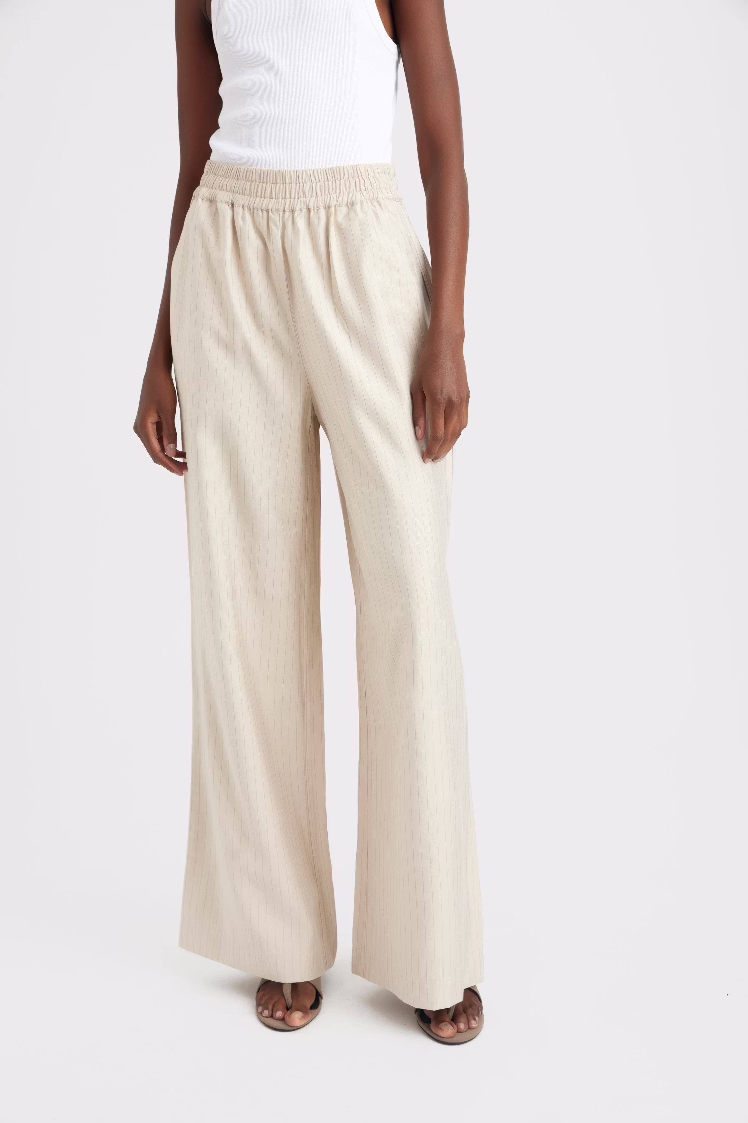 LionaGZ Byxor LOOKBOOK FRONT 10909085-105891