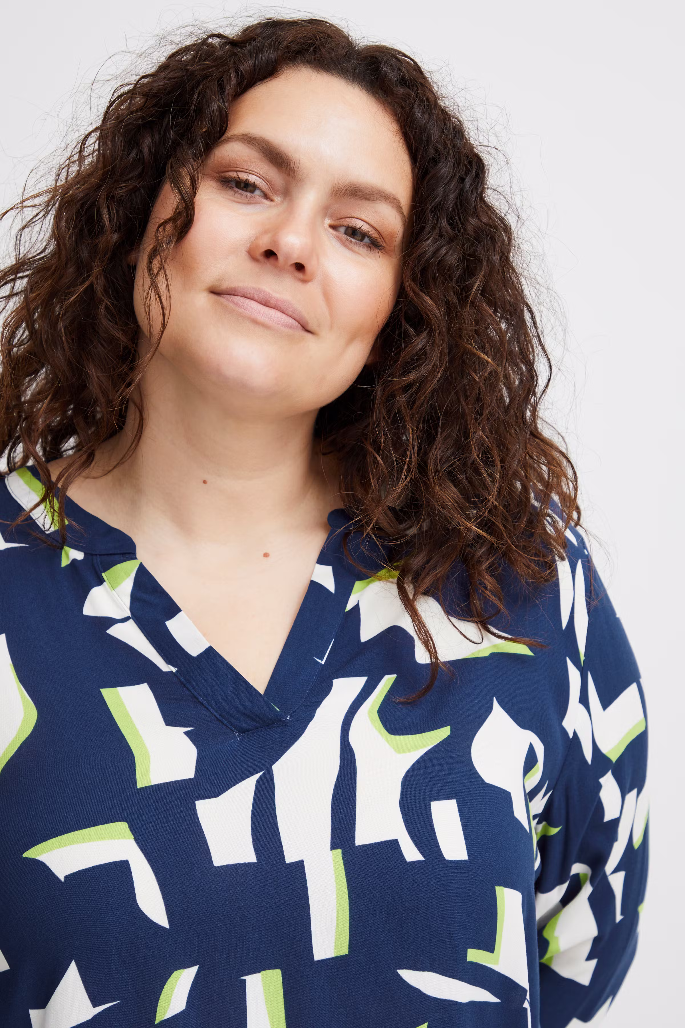 Kurzarm-Bluse LOOKBOOK DETAIL 20612537-202637