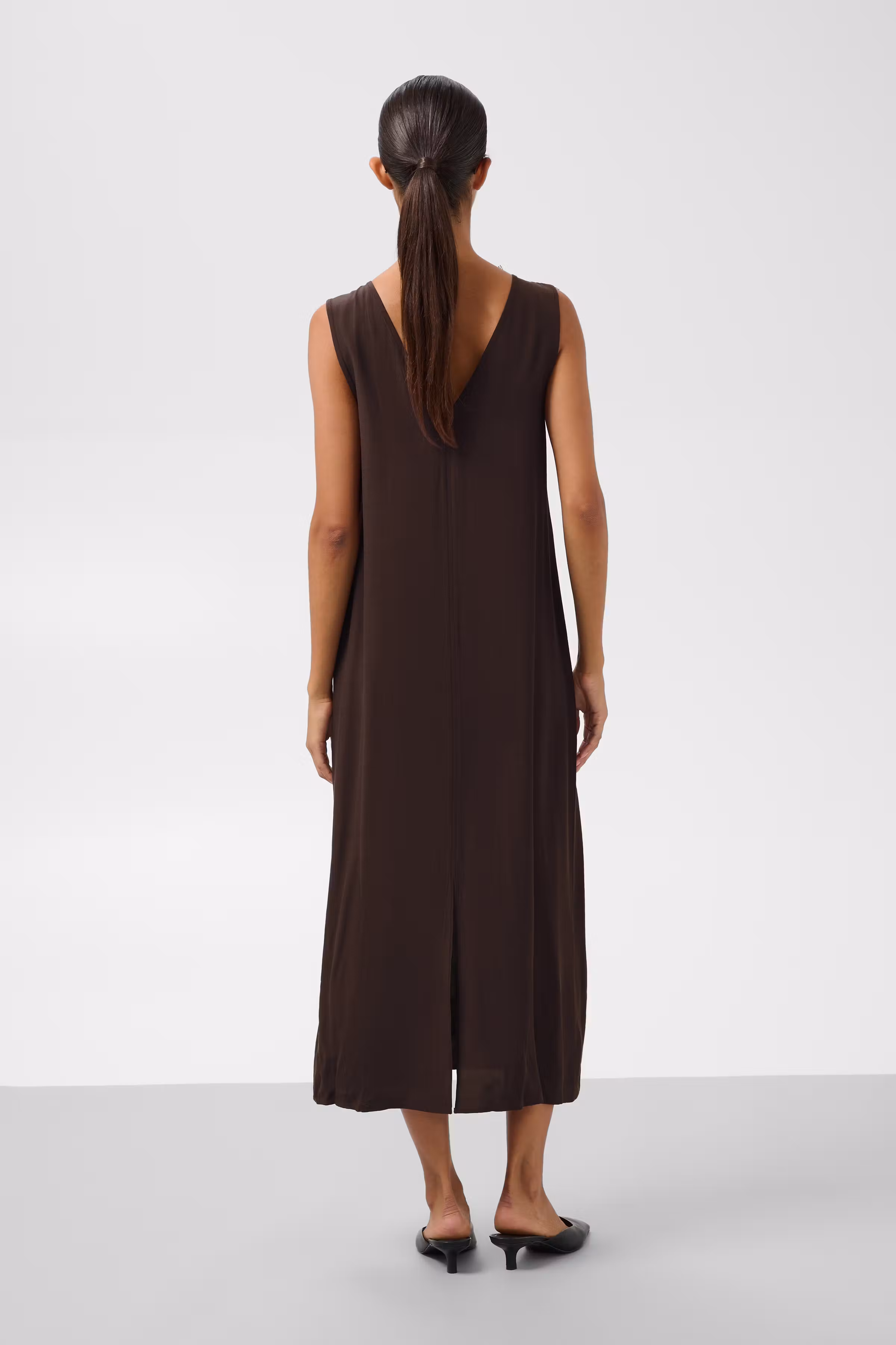 SLLantana Kjole LOOKBOOK BACK 30409620-191106
