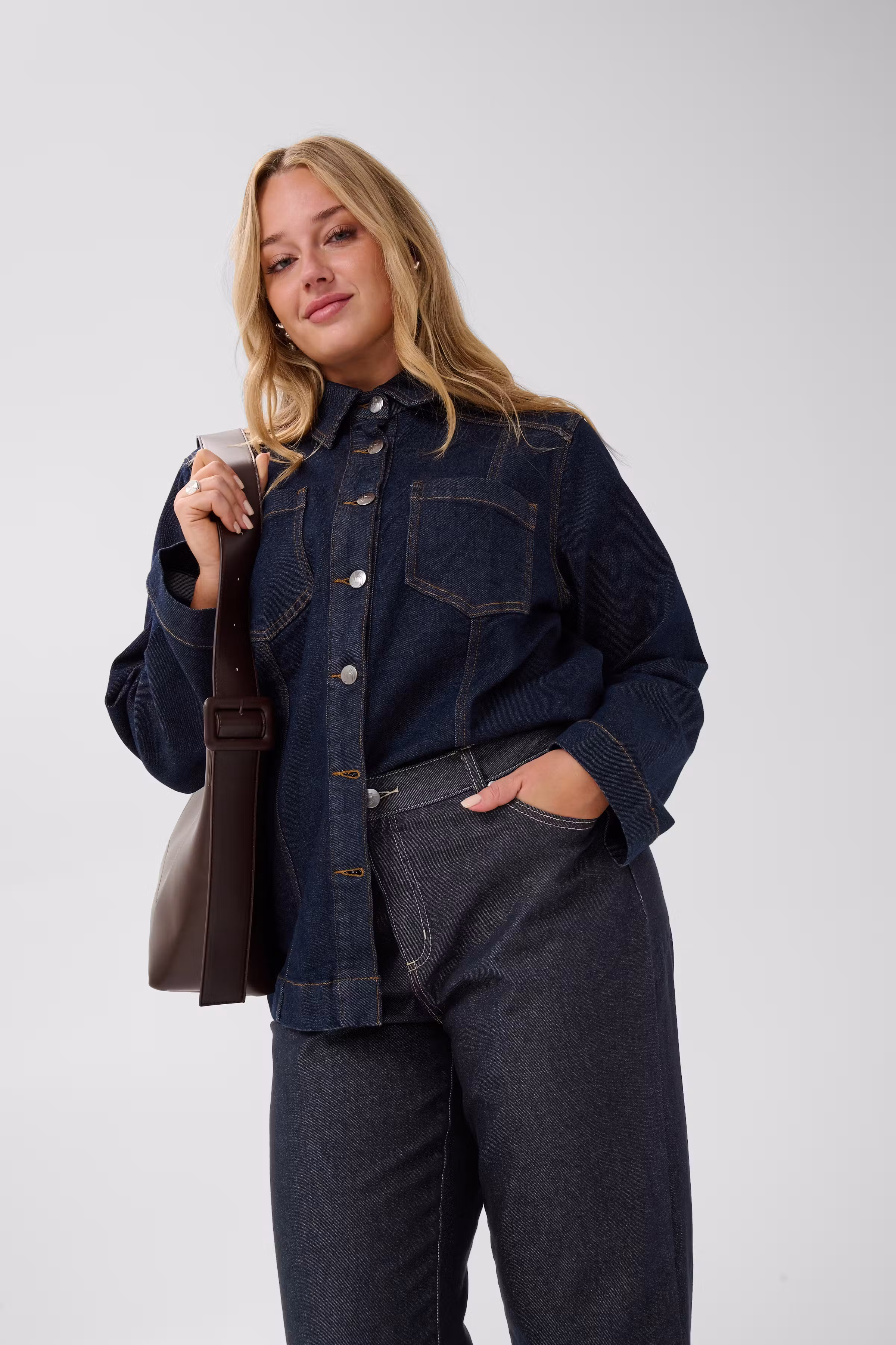 KCflora Jeans LOOKBOOK DETAIL 10584394-109824