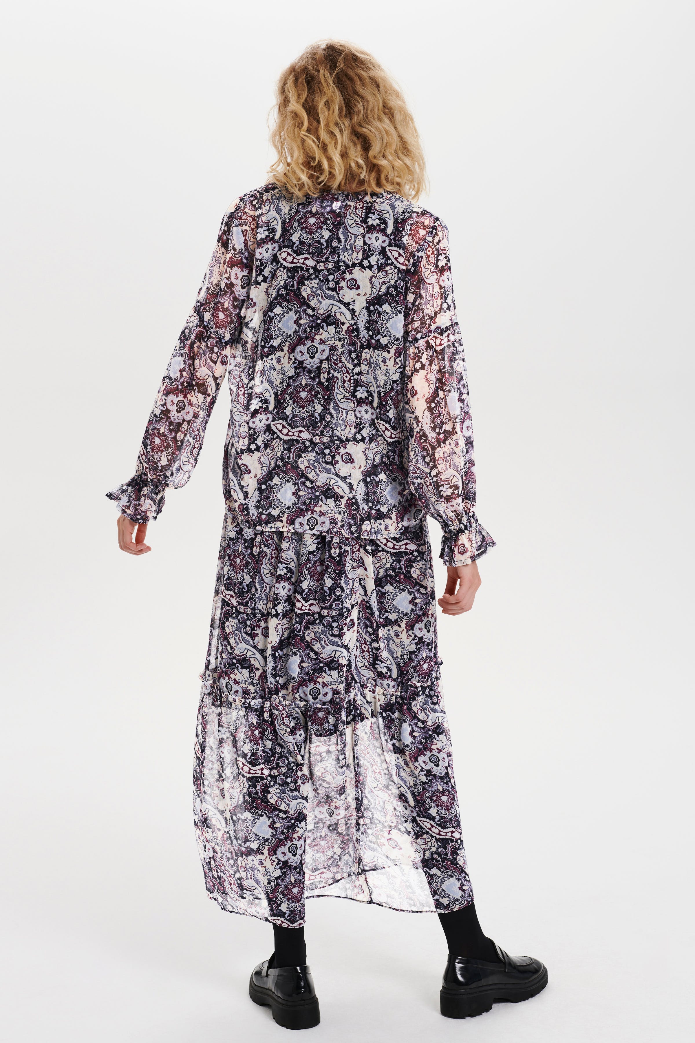 JacobeSZ Shirt

 LOOKBOOK BACK 30511558-600295