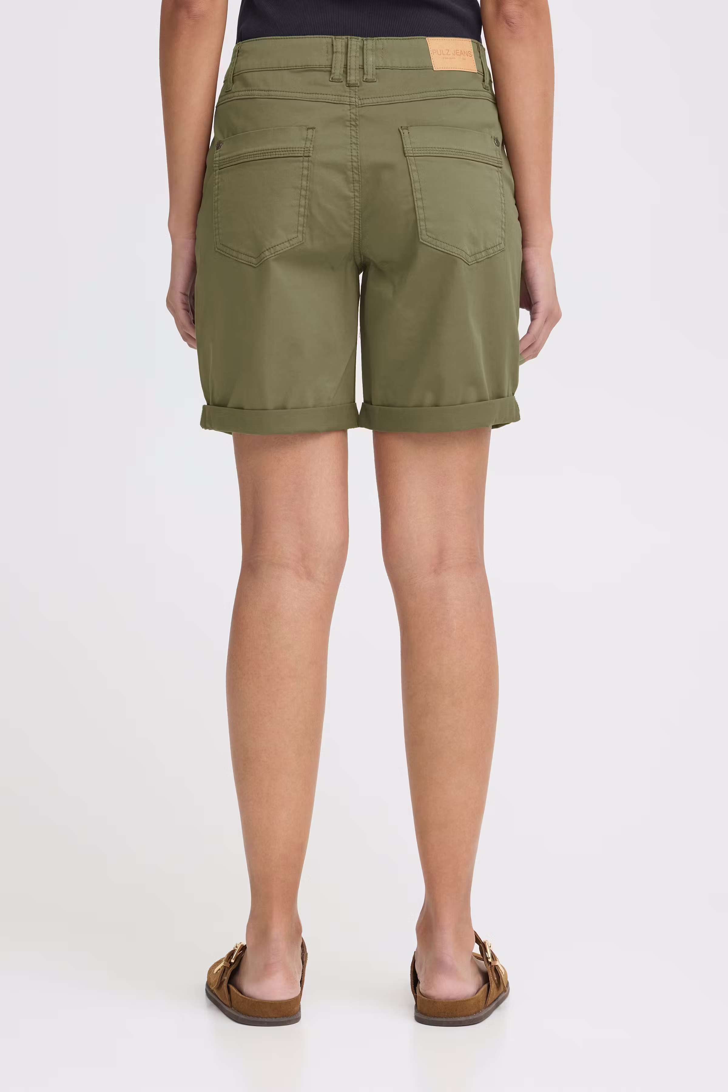 PZEVELYN Shorts LOOKBOOK BACK 50210425-170517