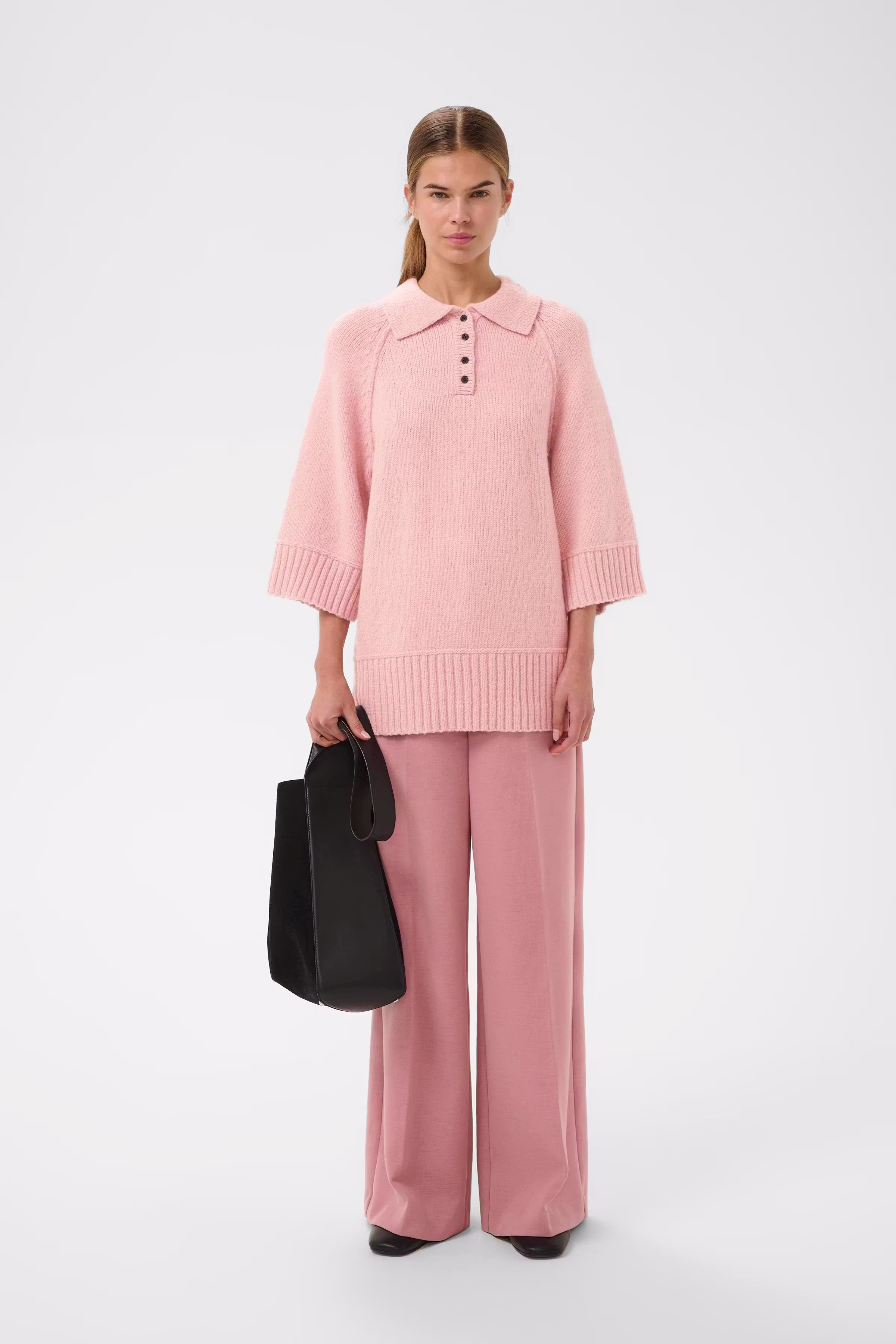 NUMAIW Pullover LOOKBOOK FRONT 30112155-151607