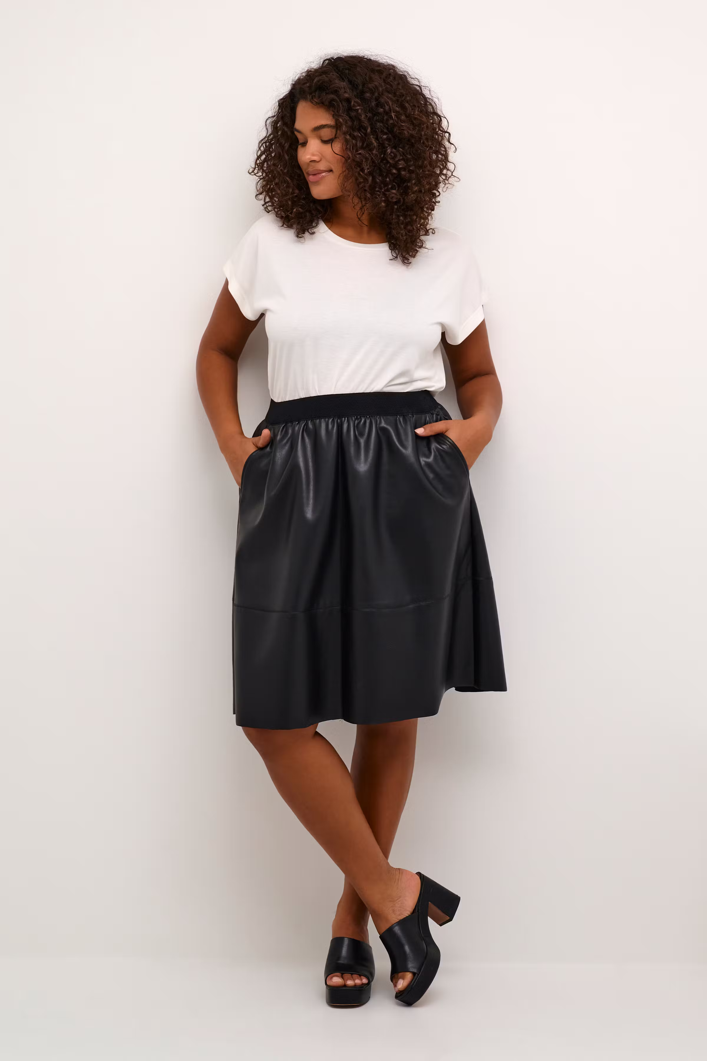 KCmila Nederdel LOOKBOOK FRONT 10582177-100121