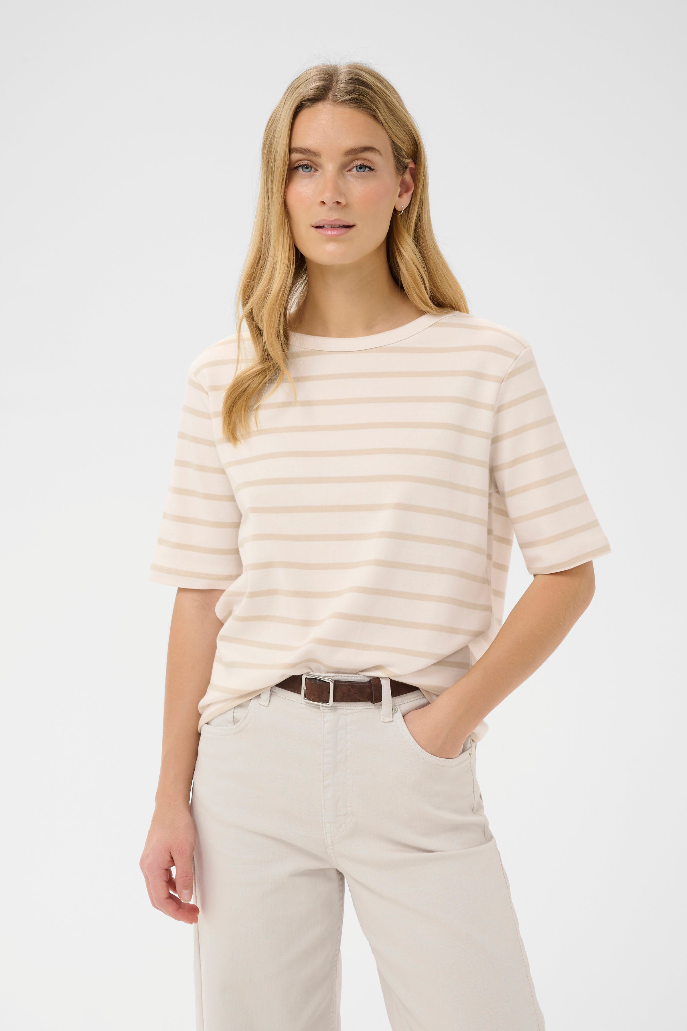 RatanaPW T-shirt LOOKBOOK FRONT 30309870-304838