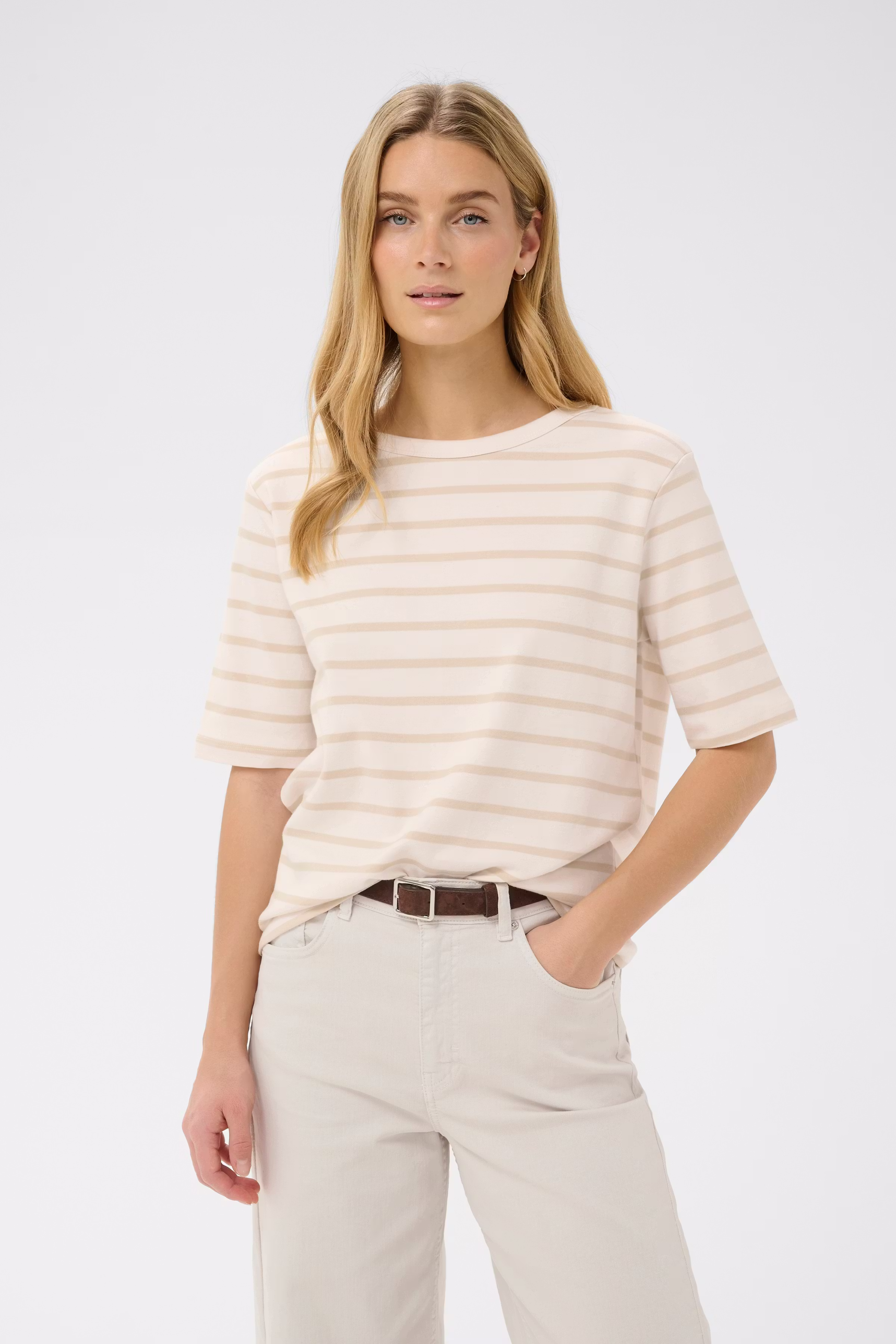 RatanaPW T-shirt LOOKBOOK FRONT 30309870-304838