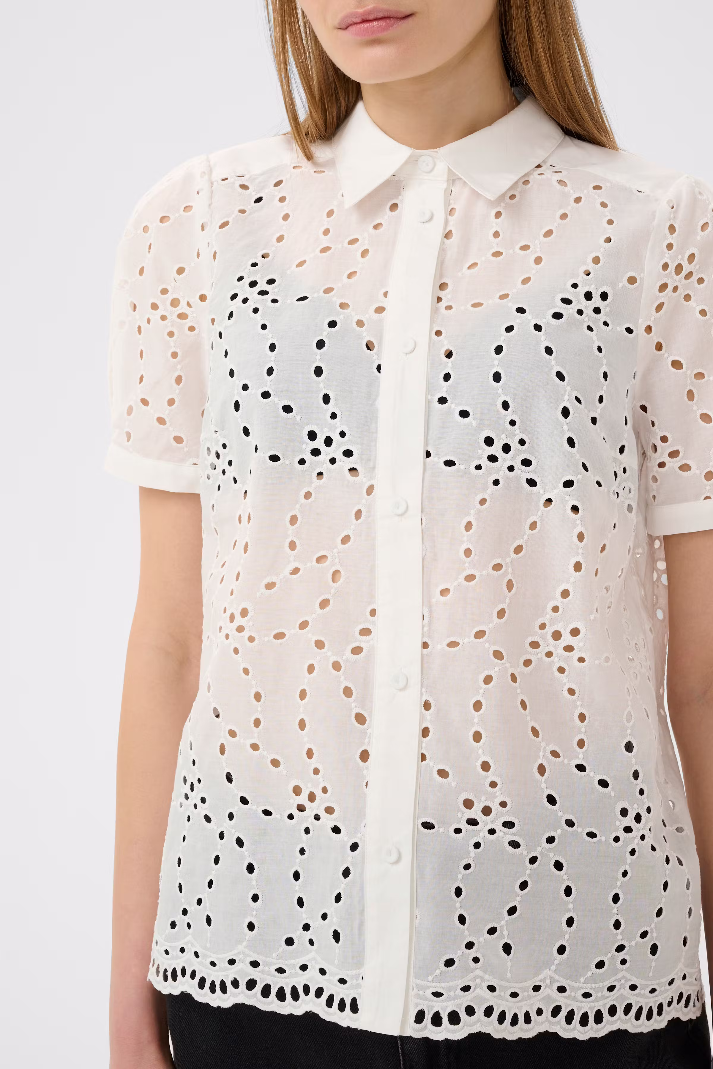 CaithIW Shirt LOOKBOOK DETAIL 30111283-300001