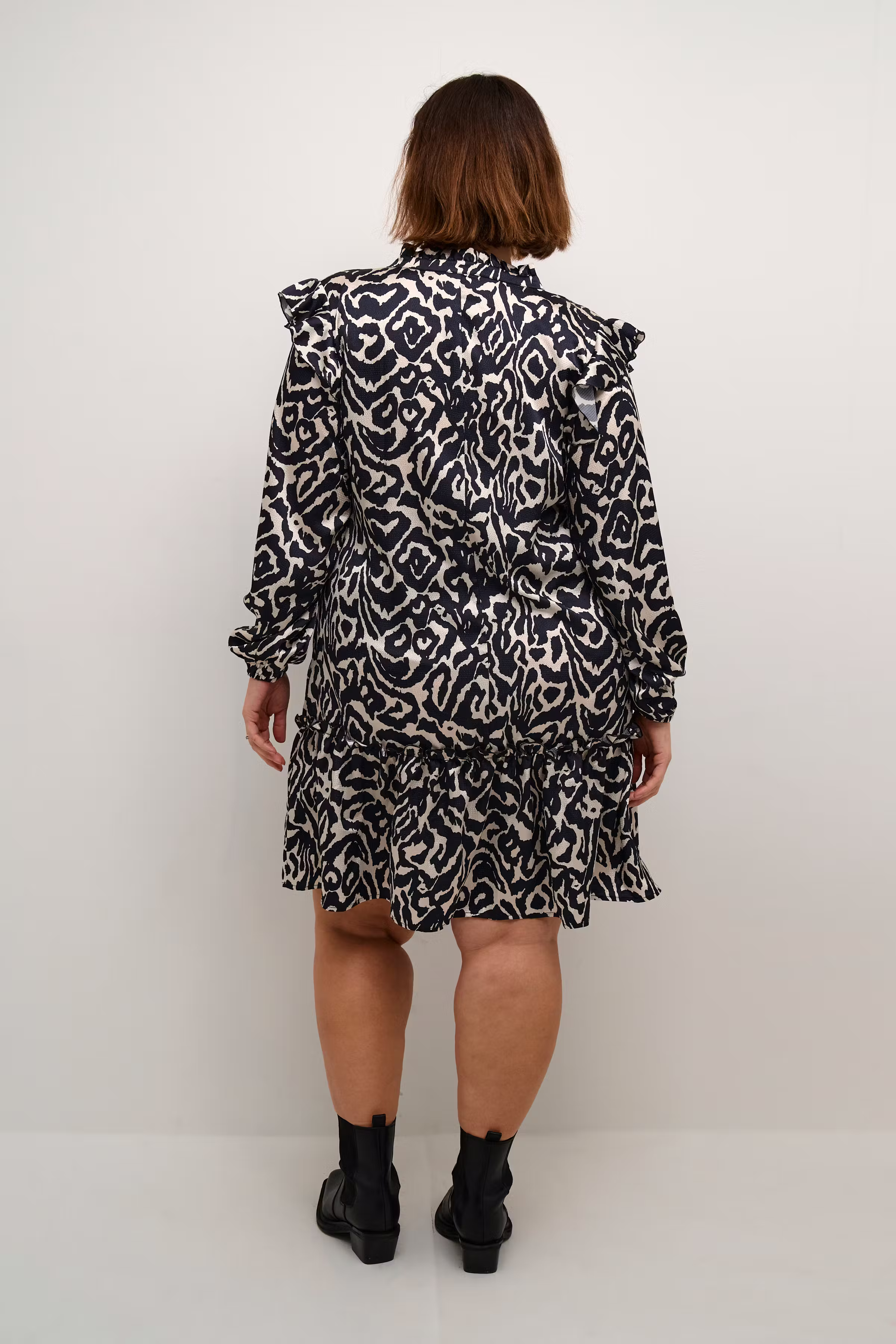 KCmathilda Kjole LOOKBOOK BACK 10582769-106728