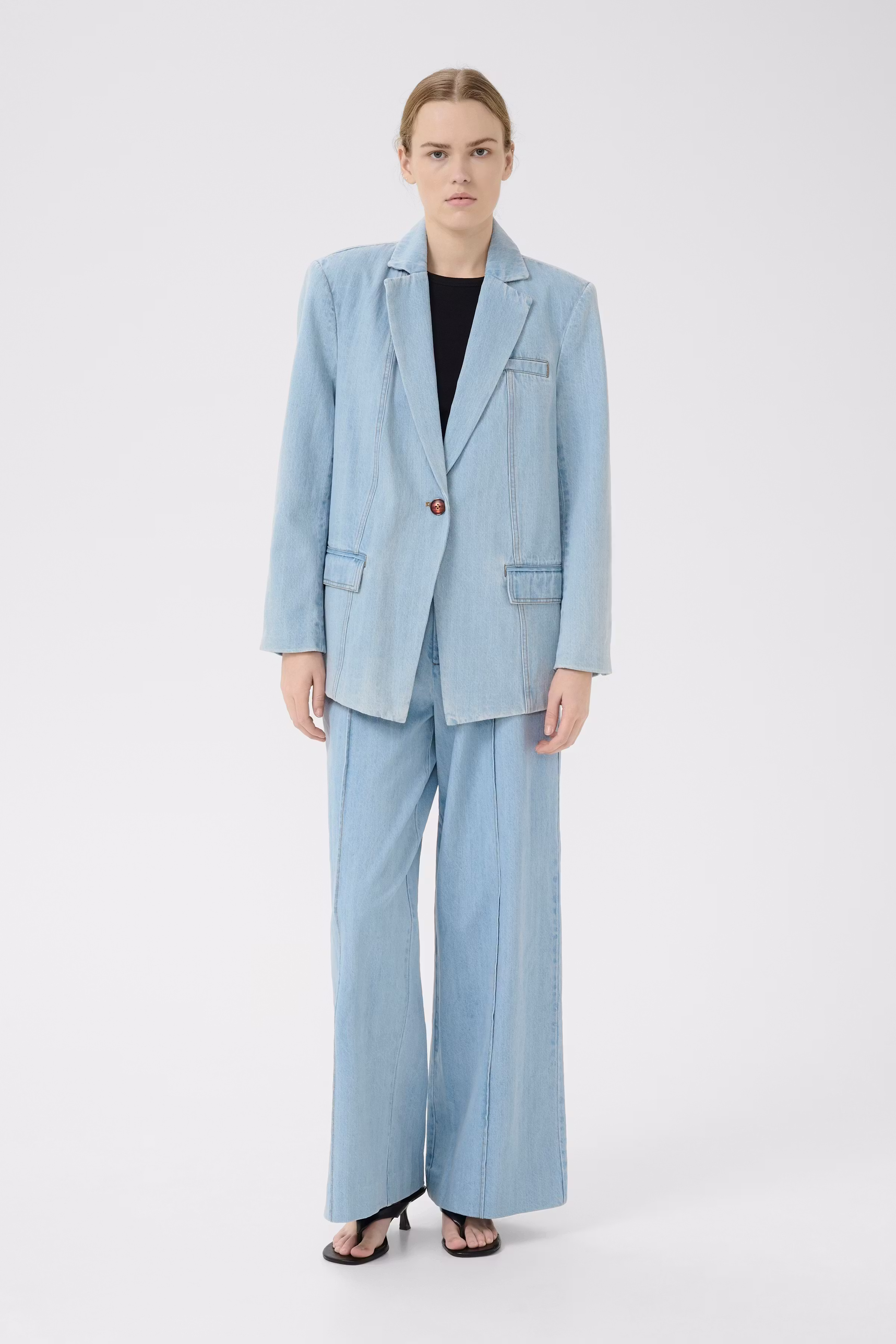 VellaGZ Blazer LOOKBOOK FRONT 10909771-104611