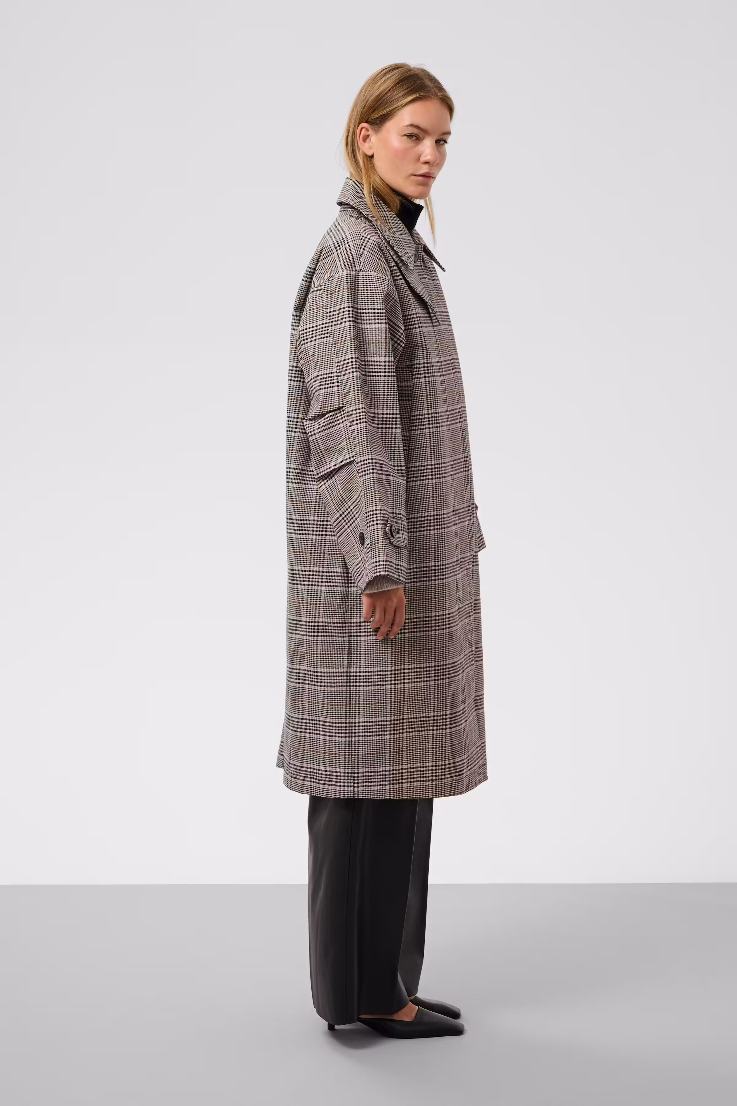 SLChecky Coat LOOKBOOK FRONT 30409611-305398