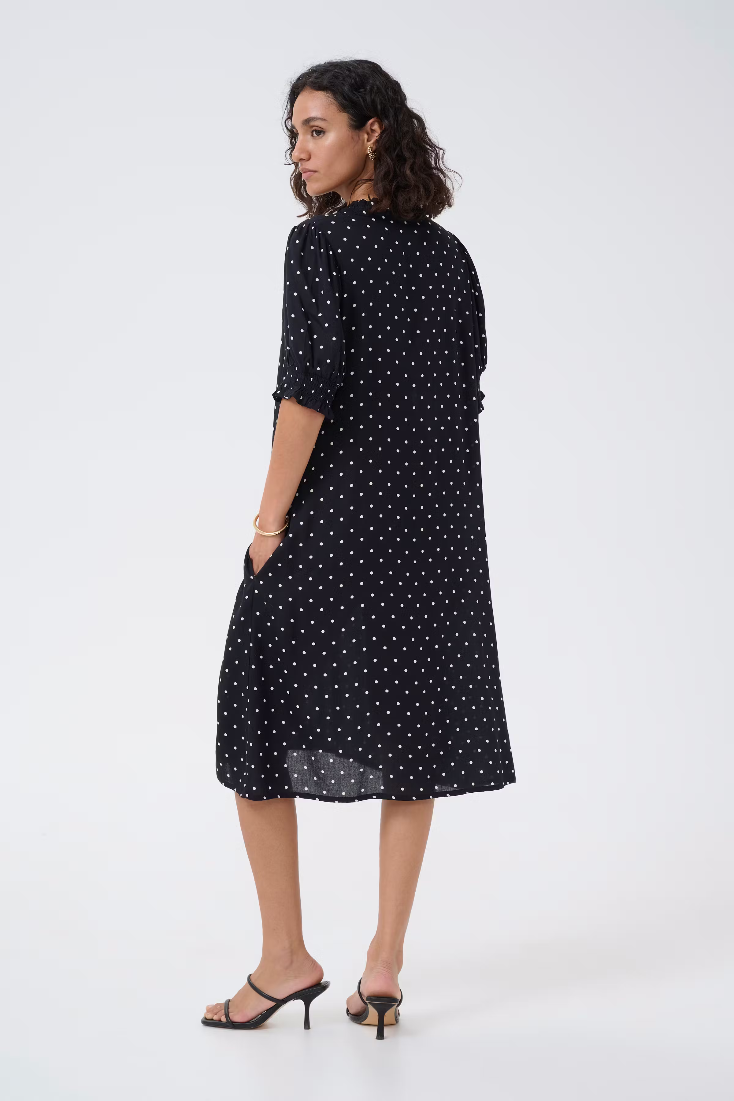 KAbeathe Kjole LOOKBOOK BACK 10552361-107214