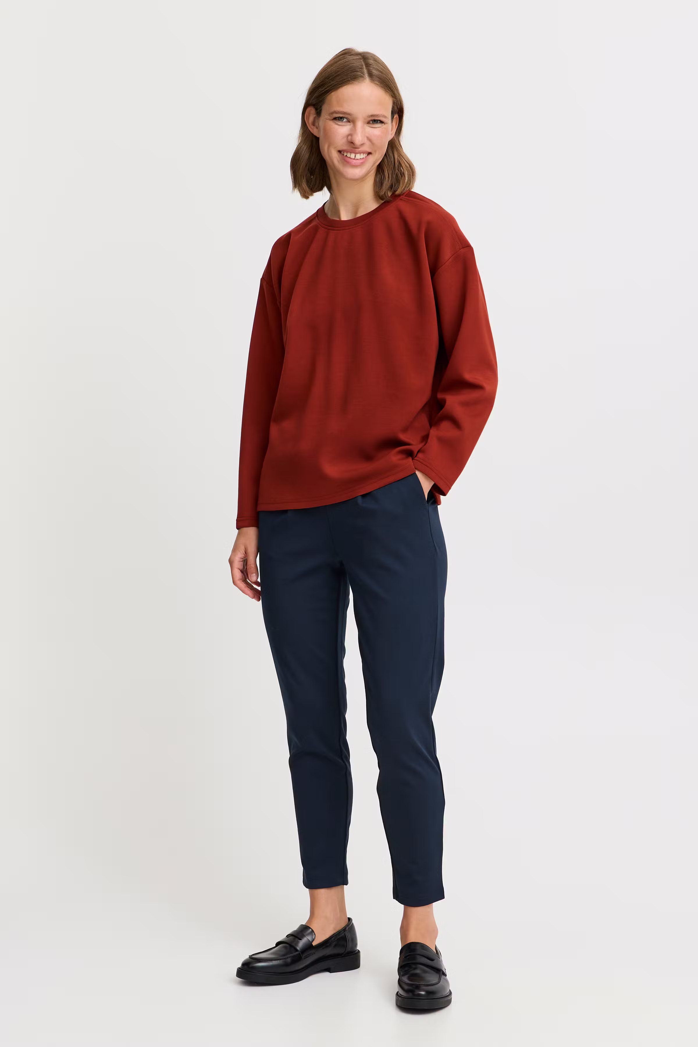 BYPUSTI Sweatshirt LOOKBOOK FRONT 20815707-181541