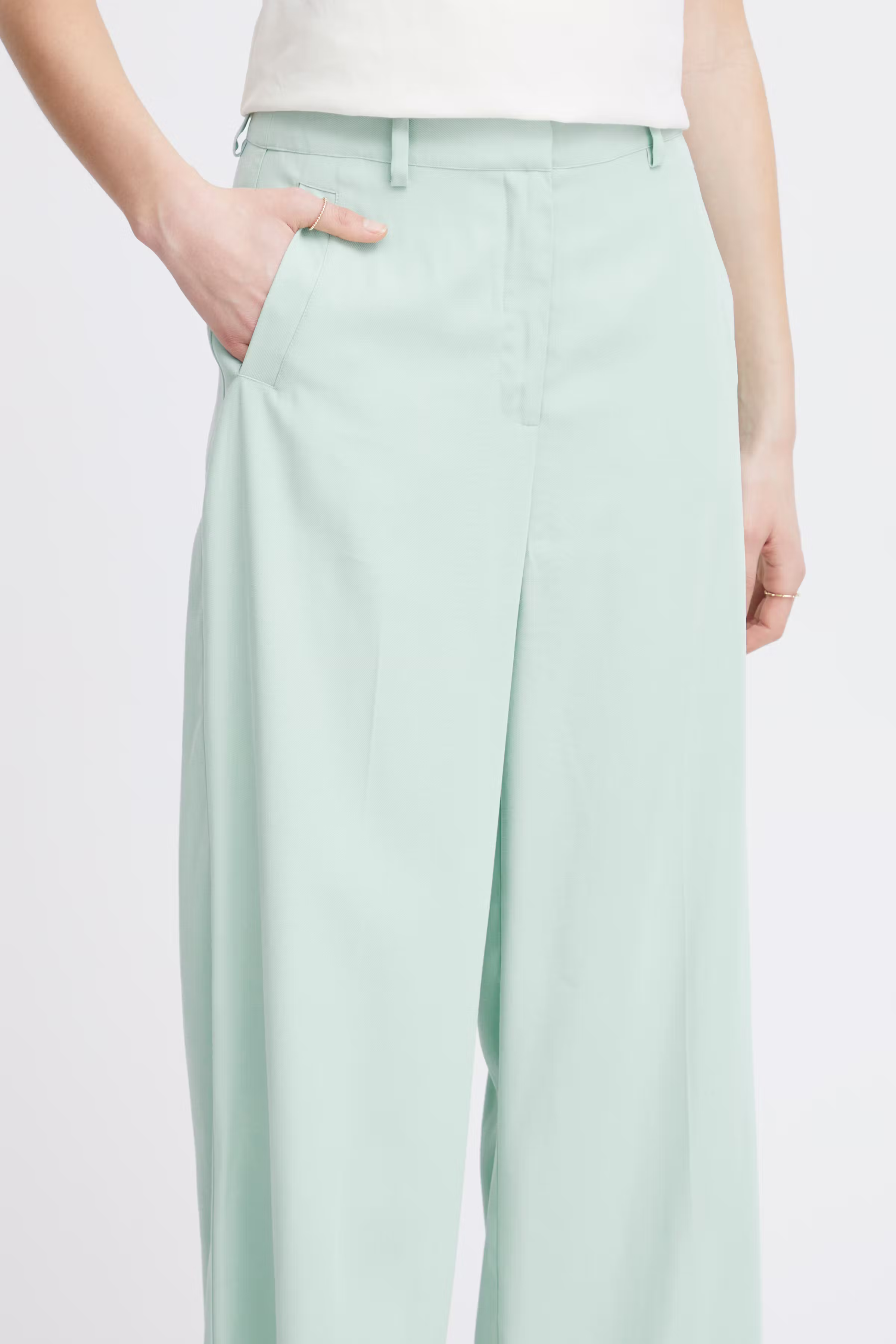 IRLEONO Trousers LOOKBOOK DETAIL 20119526-155812