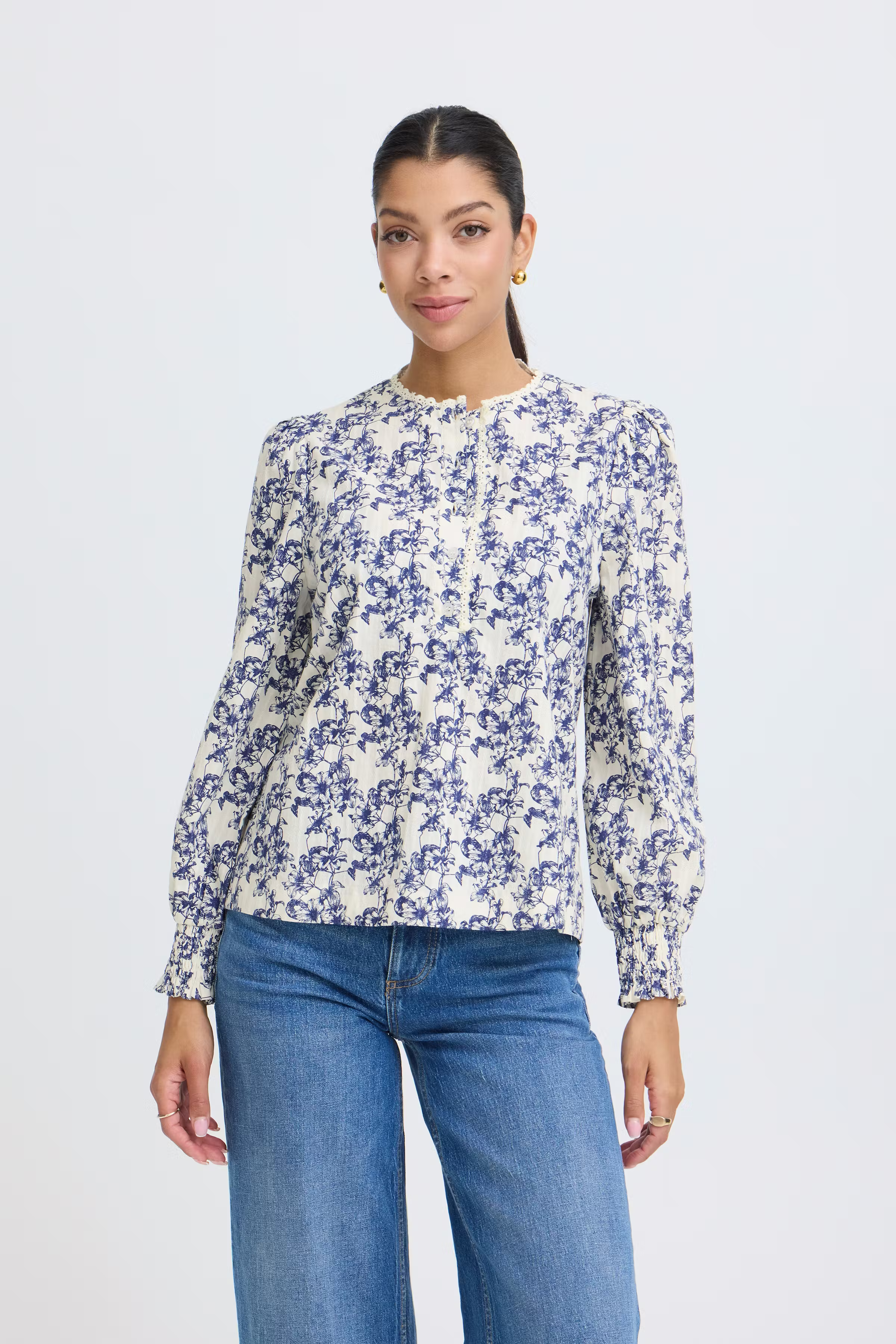 BYJESSE Bluse LOOKBOOK FRONT 20818814-900006604