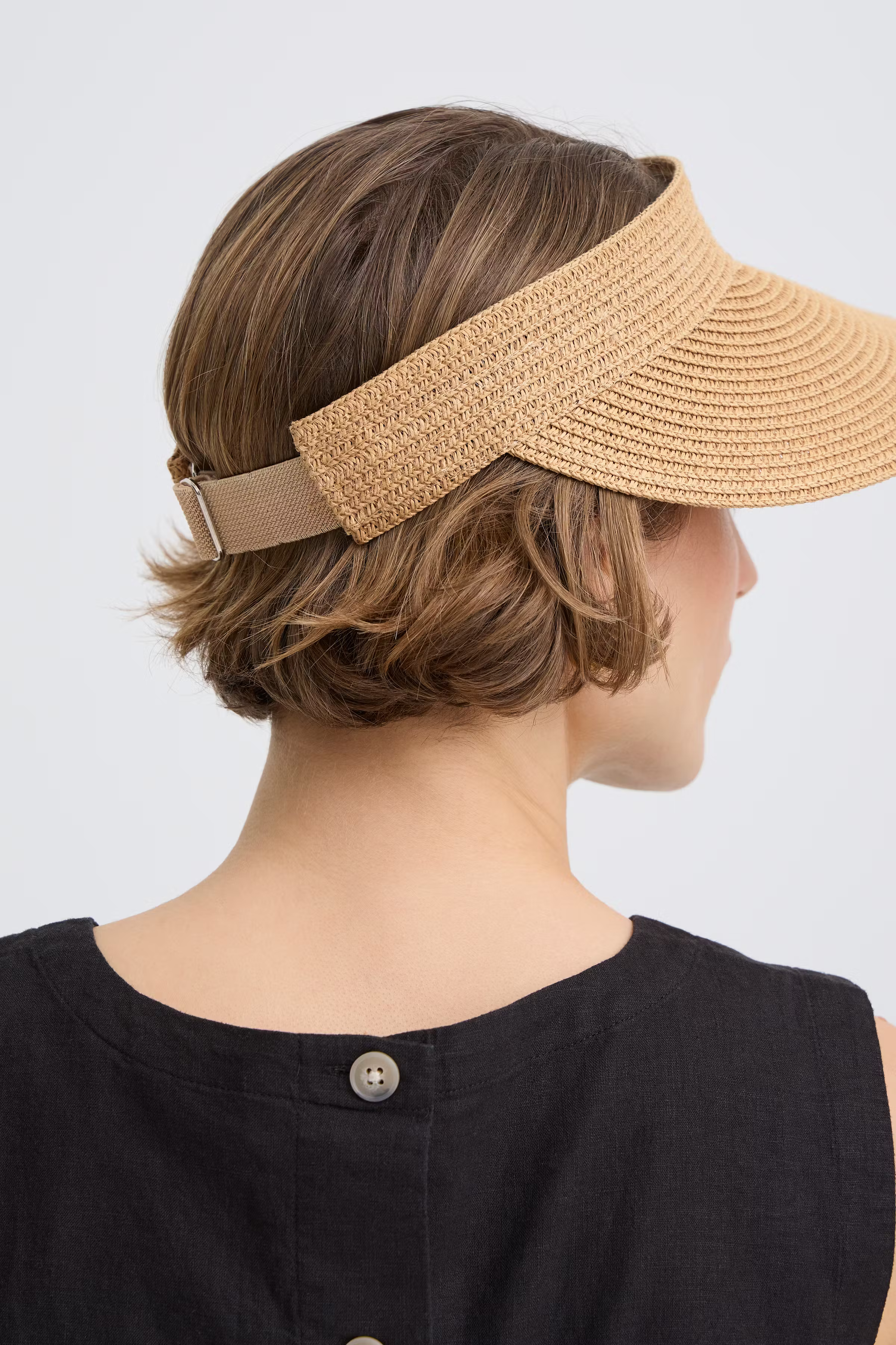 BYVIESTAS Sun visor LOOKBOOK FRONT 20819020-900007305