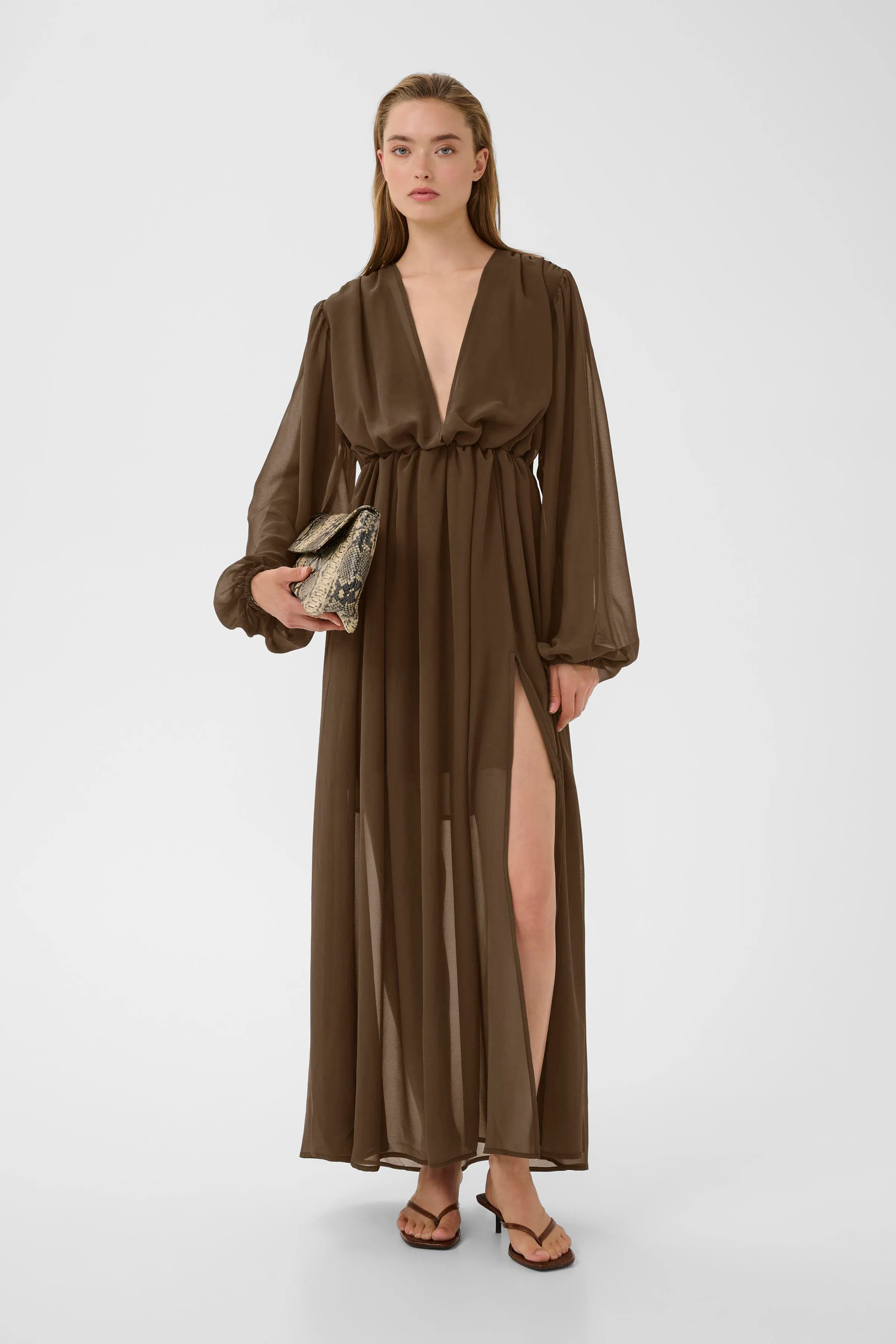 GZsirwa Dress in cabernet / red viscose