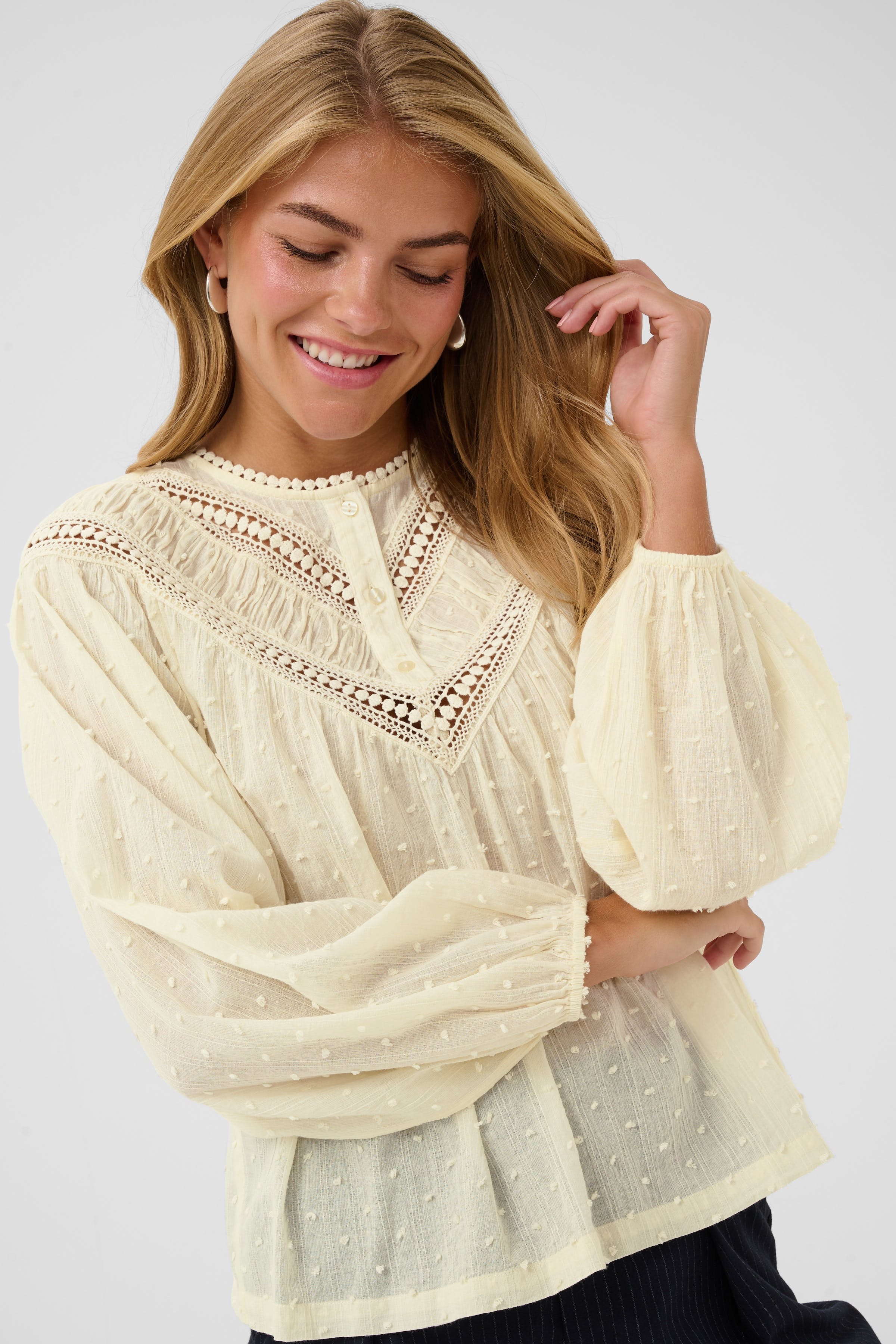 TuttiSZ Blouse LOOKBOOK DETAIL 30515479-110510
