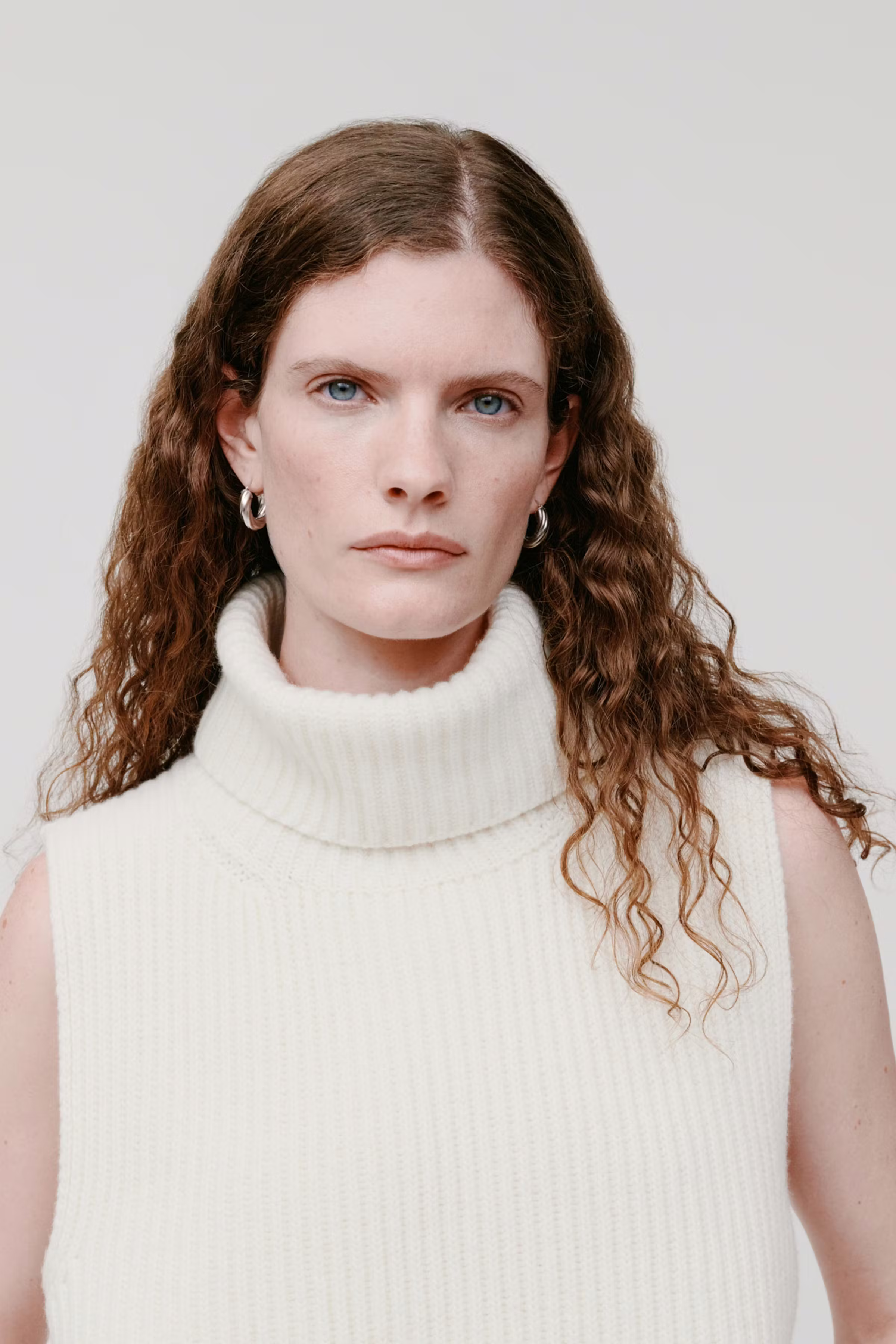 KYOMI VEST LOOKBOOK FRONT 30600508-WH020