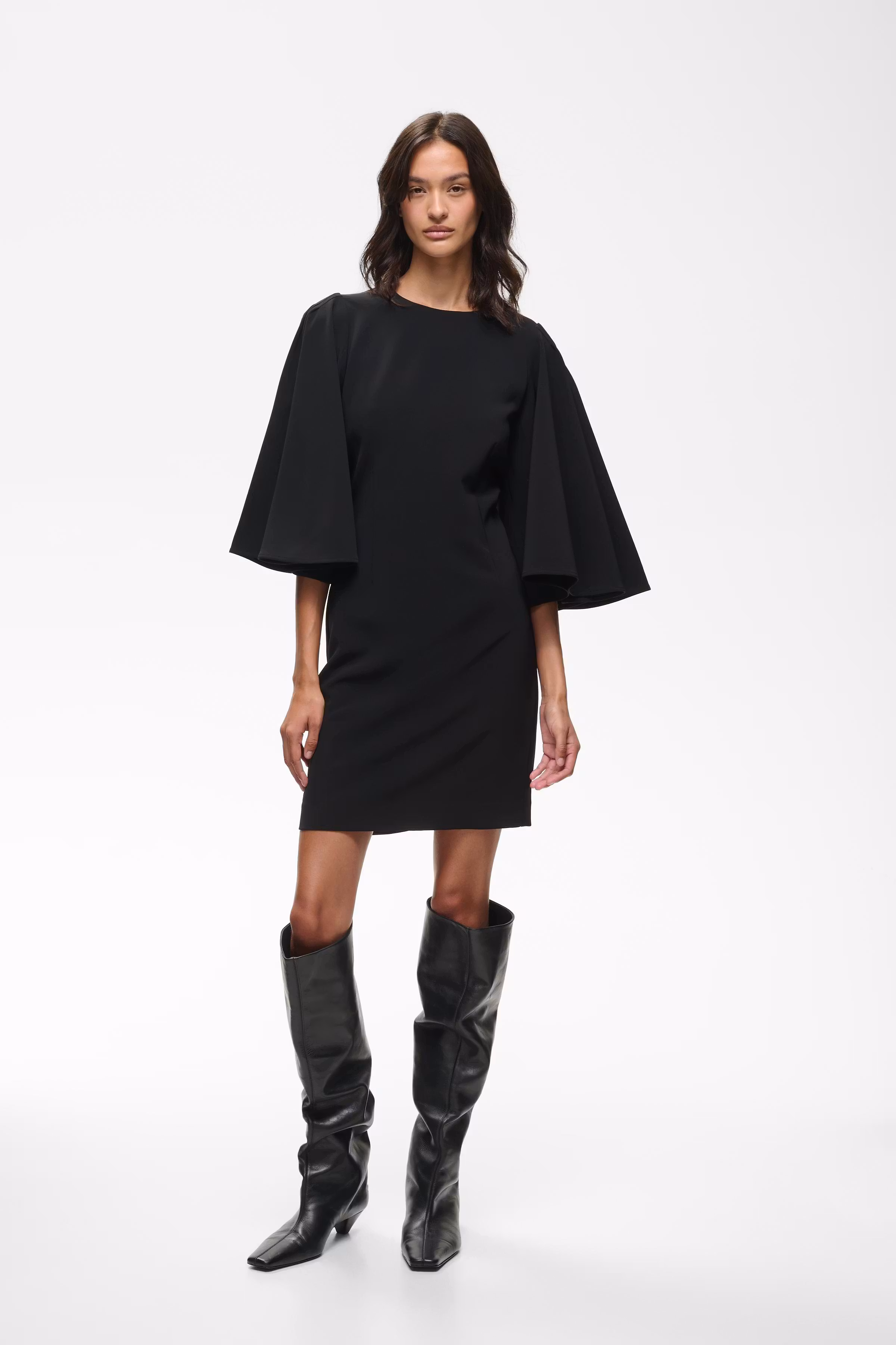 CORBINNEIW Dress LOOKBOOK FRONT 30112910-194008