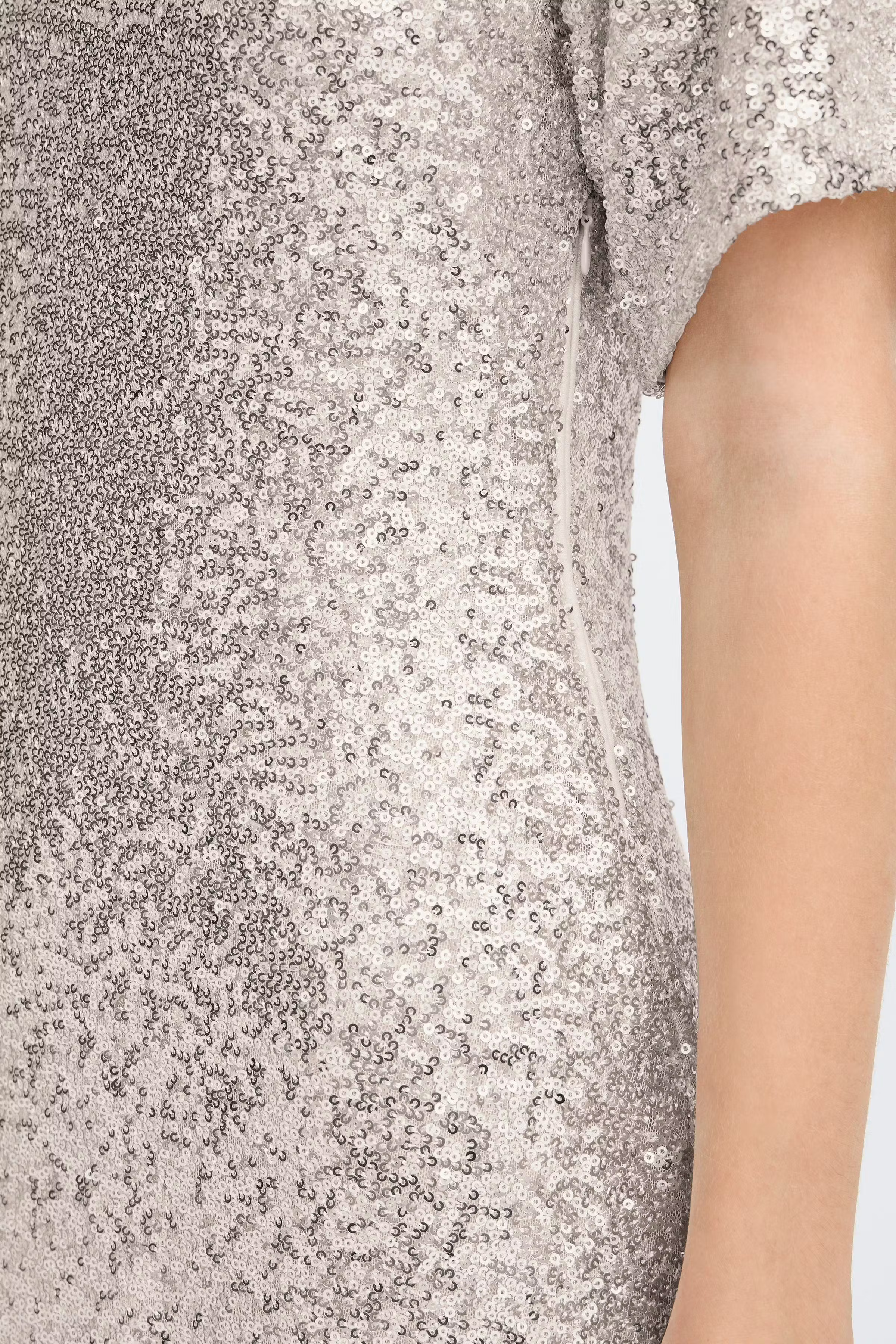 IHFAUCA Kjole LOOKBOOK DETAIL 20124842-131012