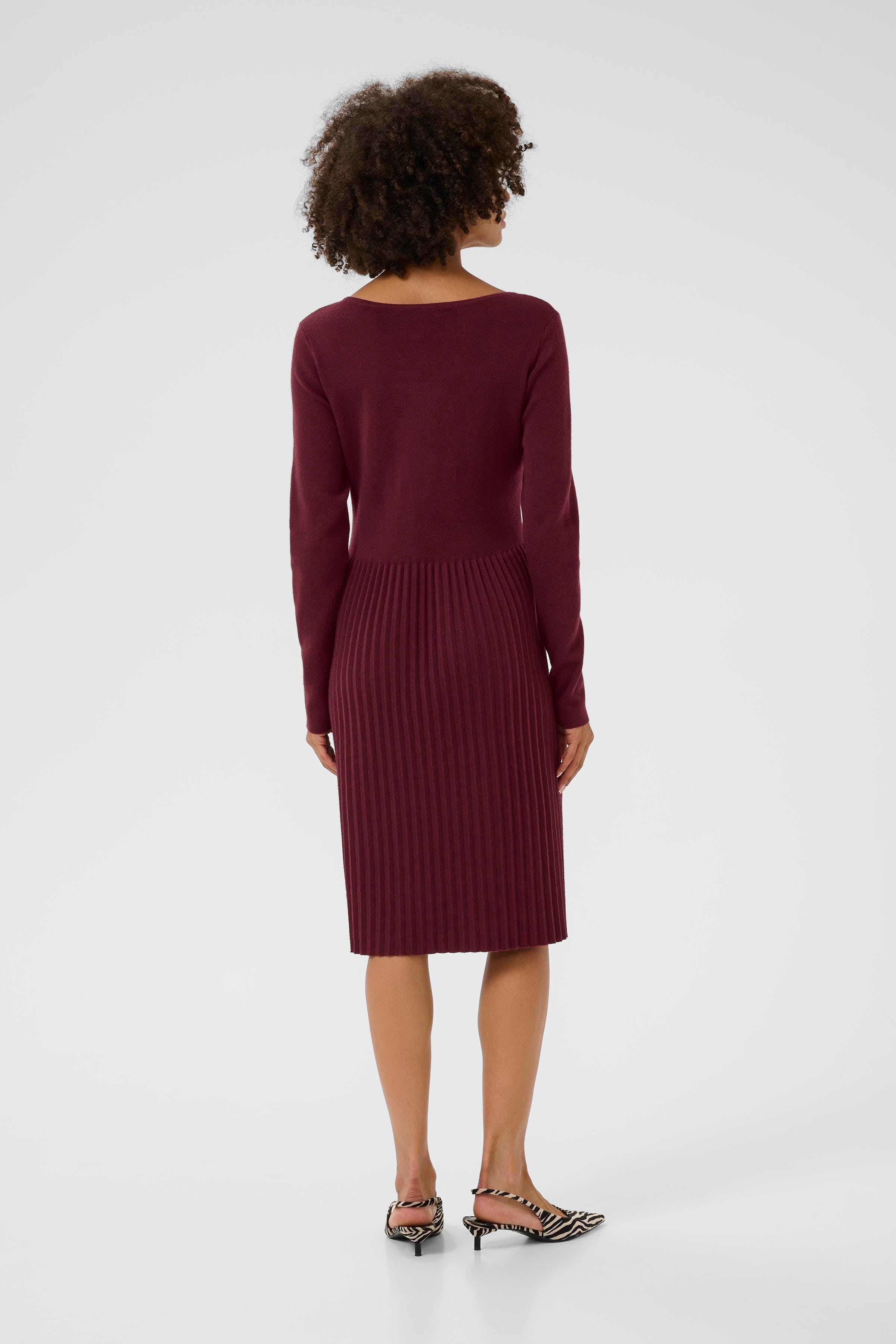 CUluci Stickad klänning LOOKBOOK BACK 50111749-191522