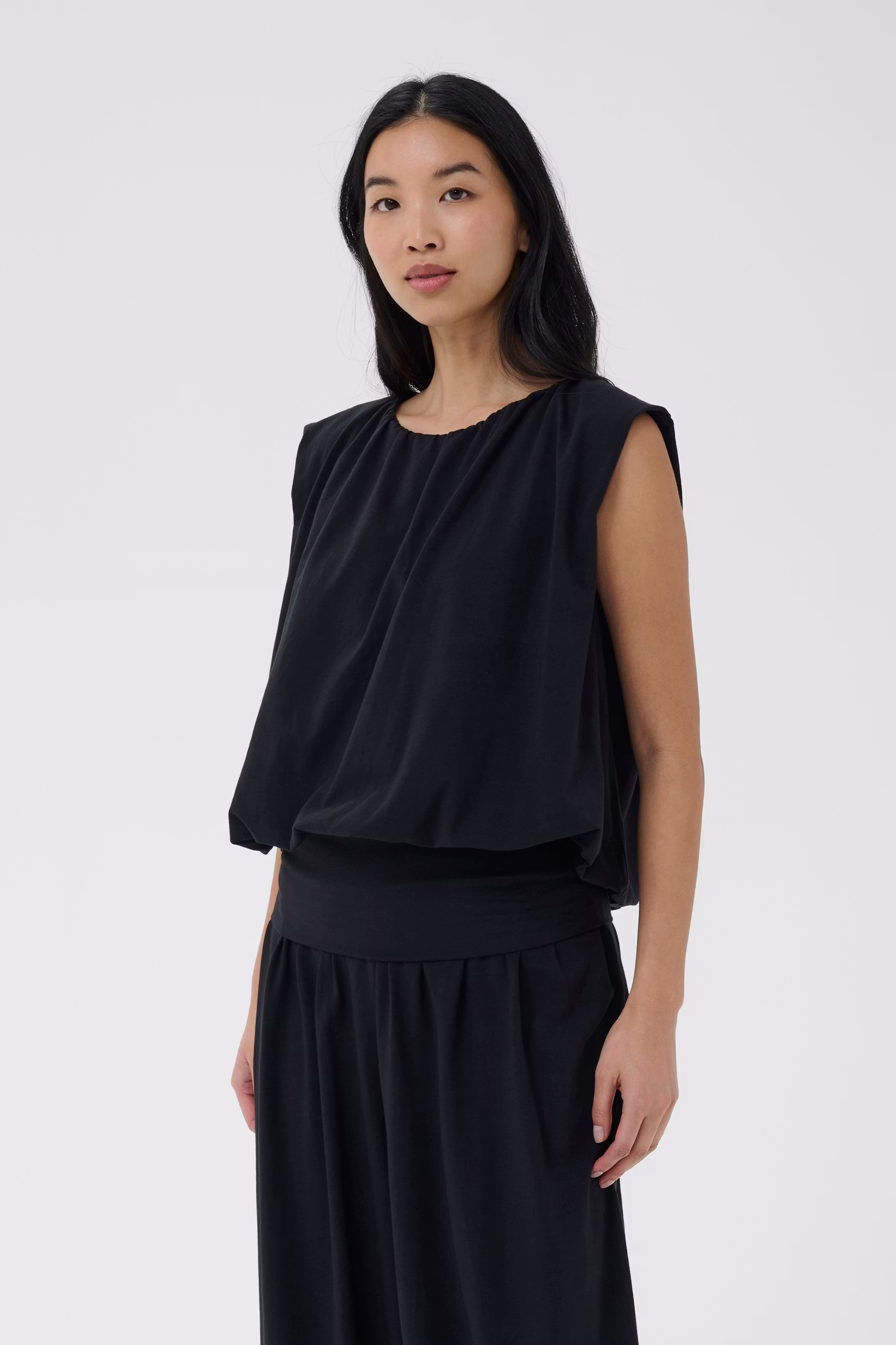 BerthinePW Top LOOKBOOK FRONT 30310615-194008
