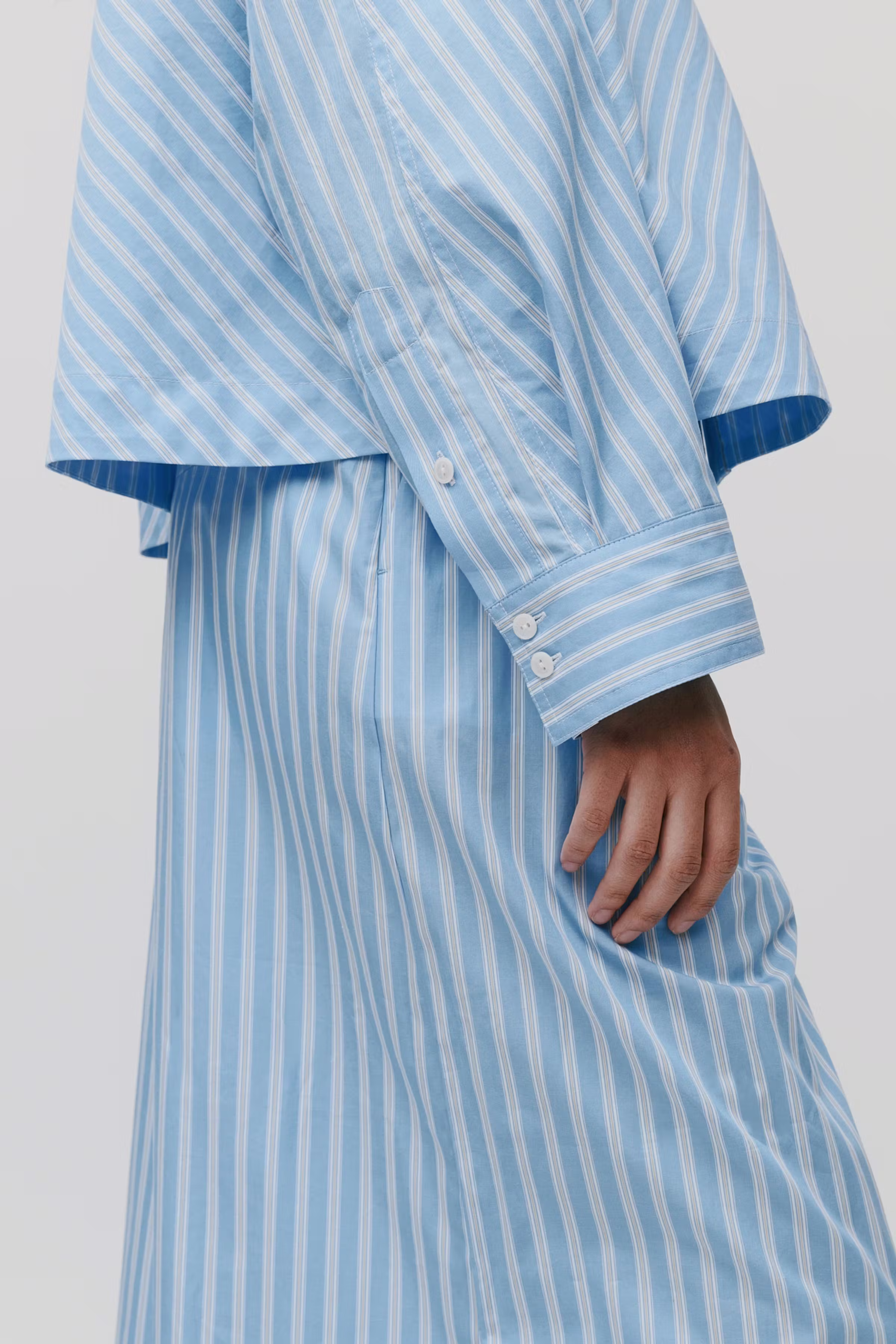 BRITTNEY Bluse LOOKBOOK DETAIL 30600482-MC2152