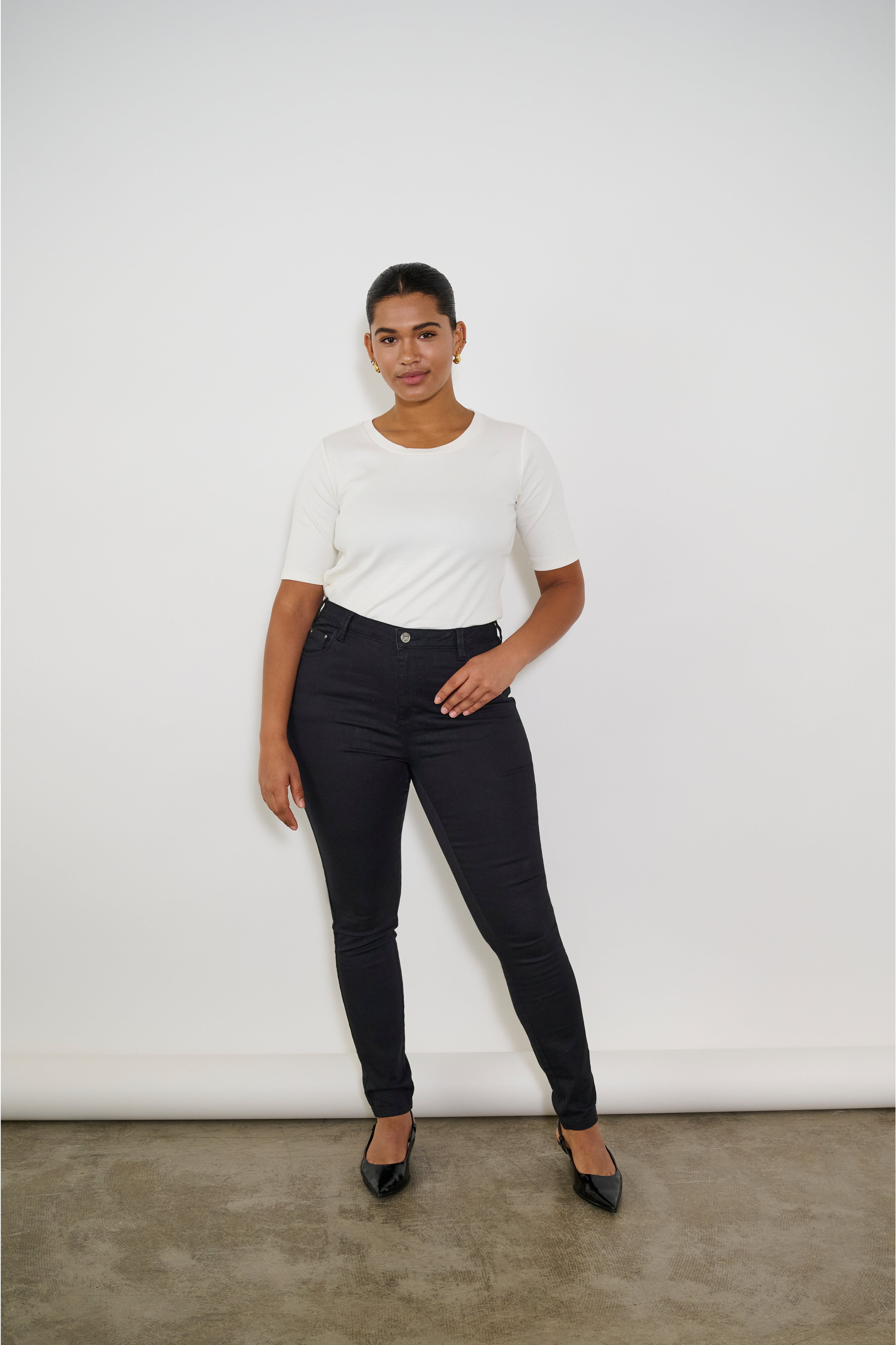 KCwilla Ida Slim Jeans LOCATION NONE 10581270-100121