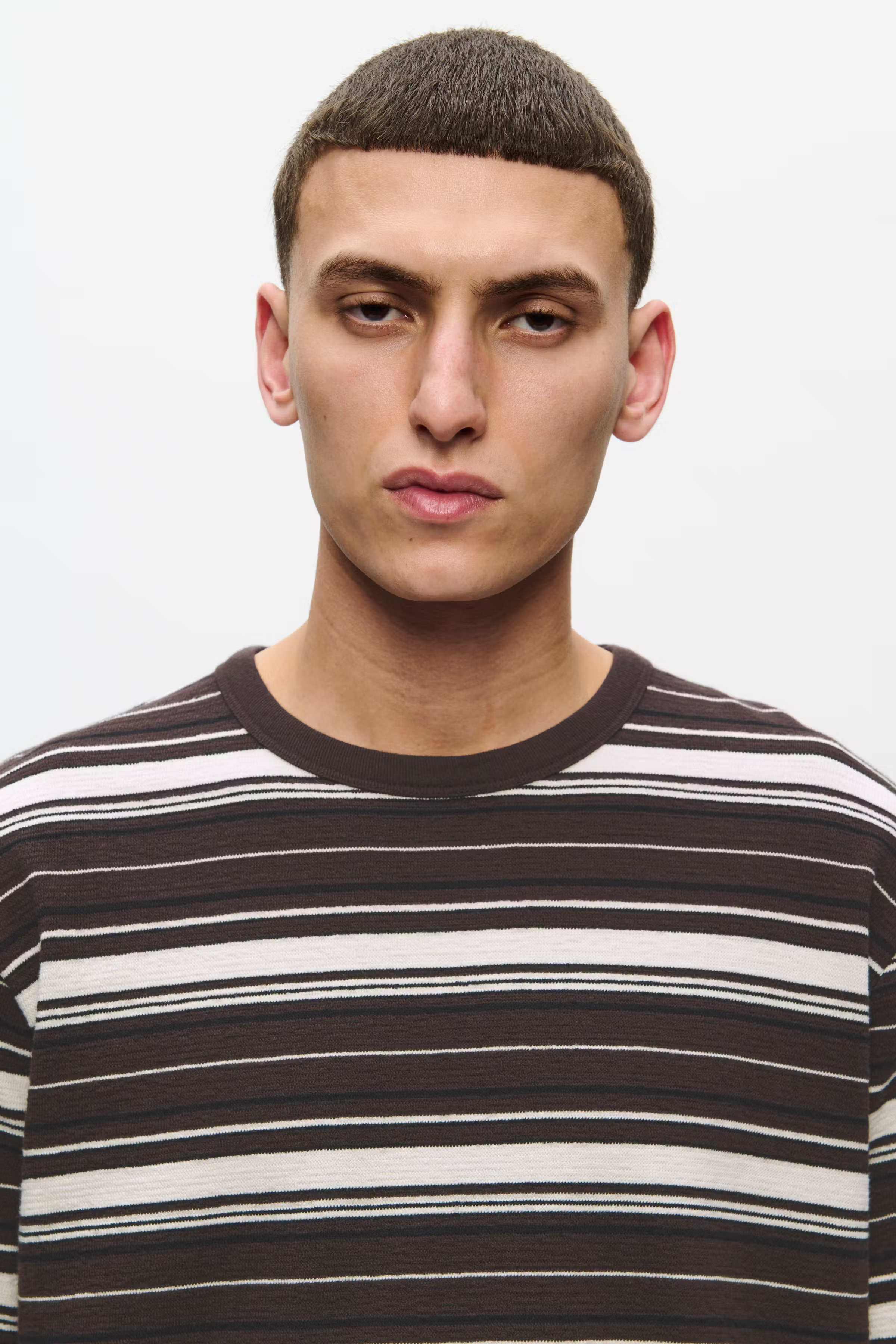 WWEaston T-shirt LOOKBOOK DETAIL 30251540-304134