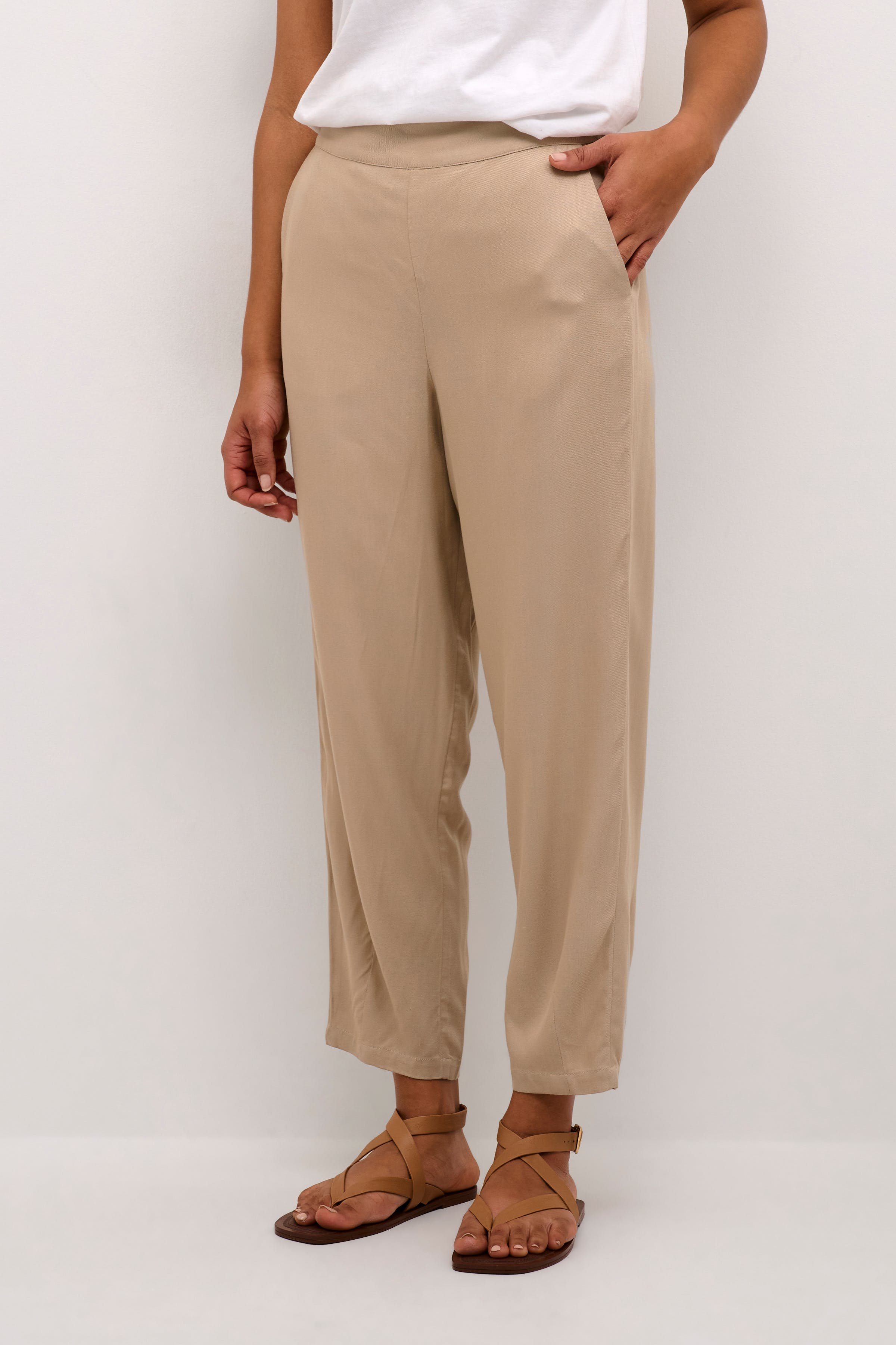 BPtamara Bukser LOOKBOOK FRONT 10590700-161105B