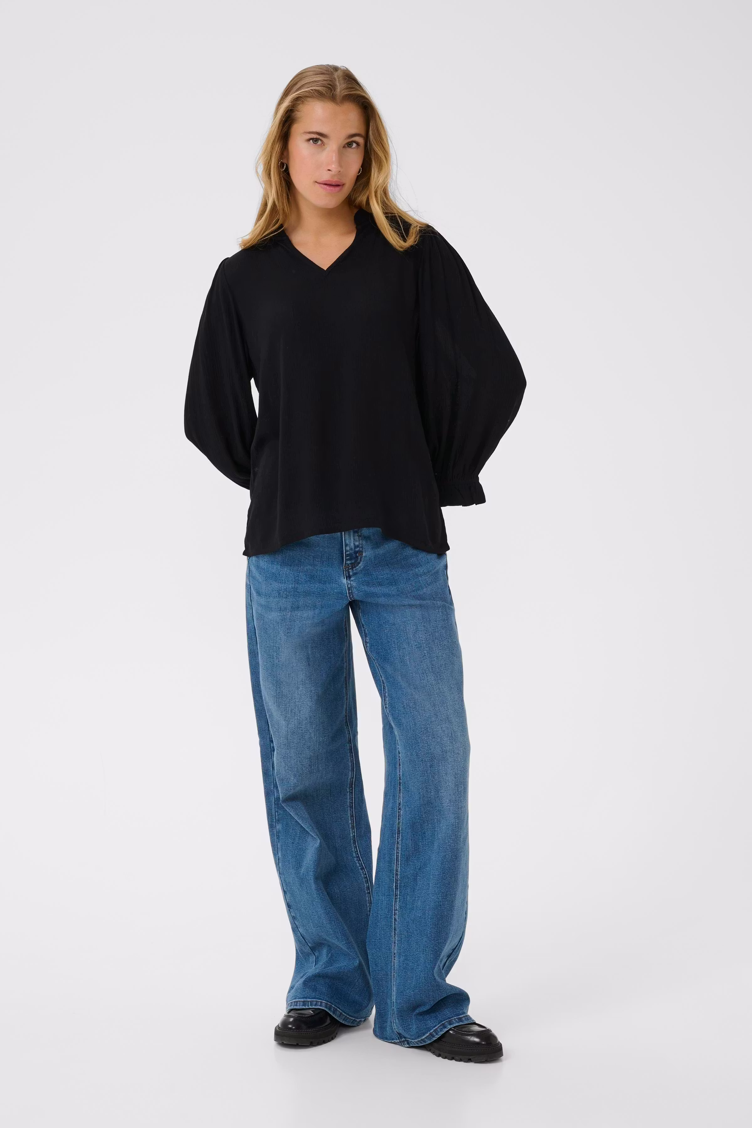 KAliv Bluse LOOKBOOK FRONT 10510746-100121