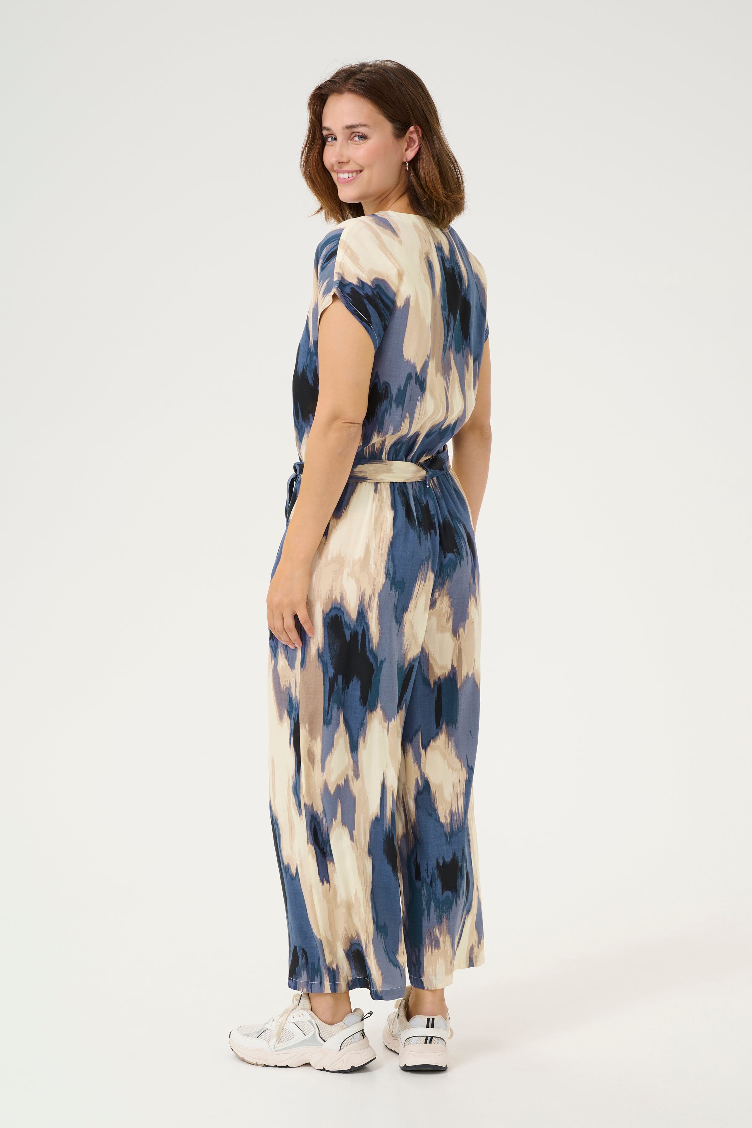 KAbeathe Overall LOOKBOOK BACK 10508898-106180