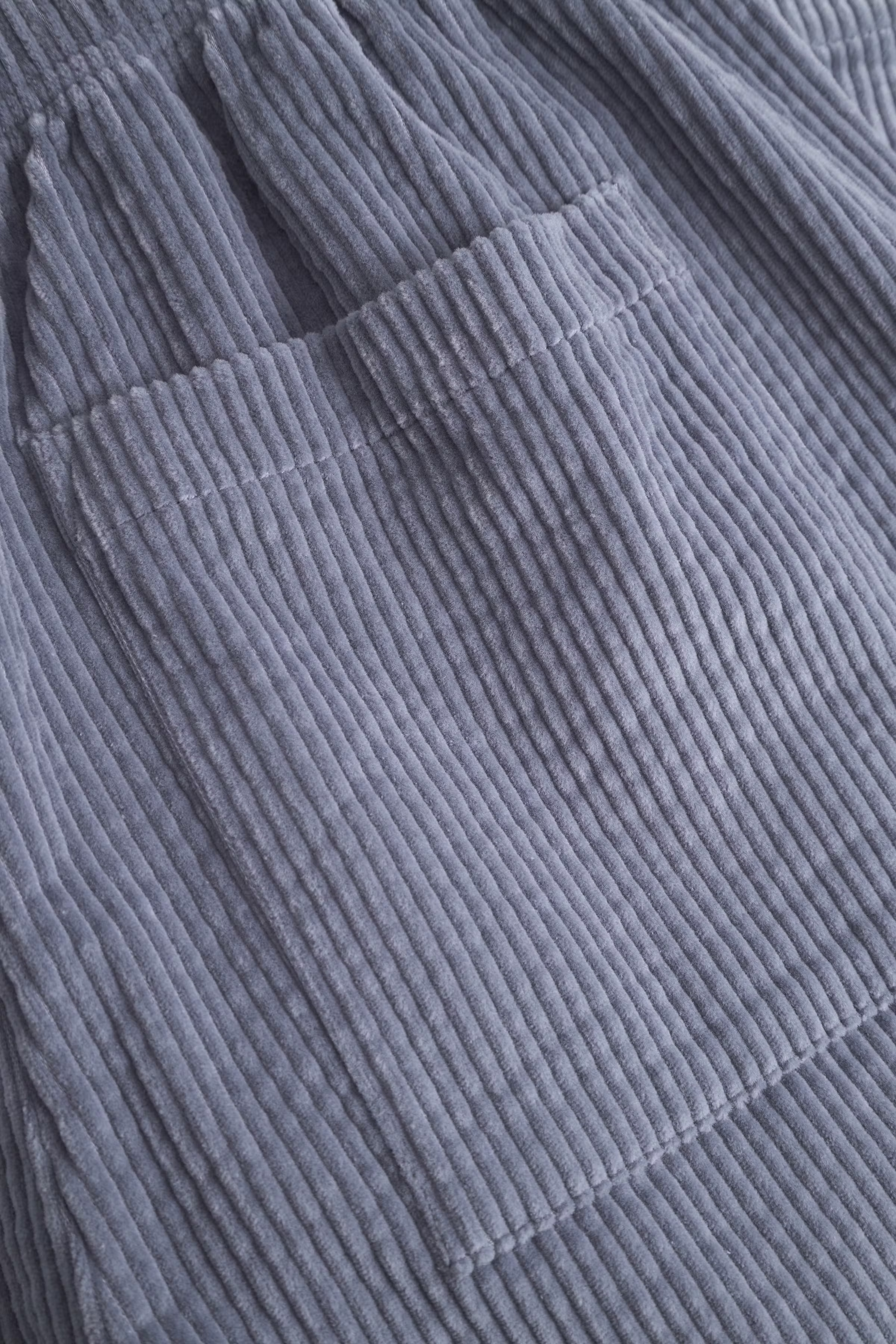 WWBrett Cord Shorts PACK DETAIL 30250411-160920